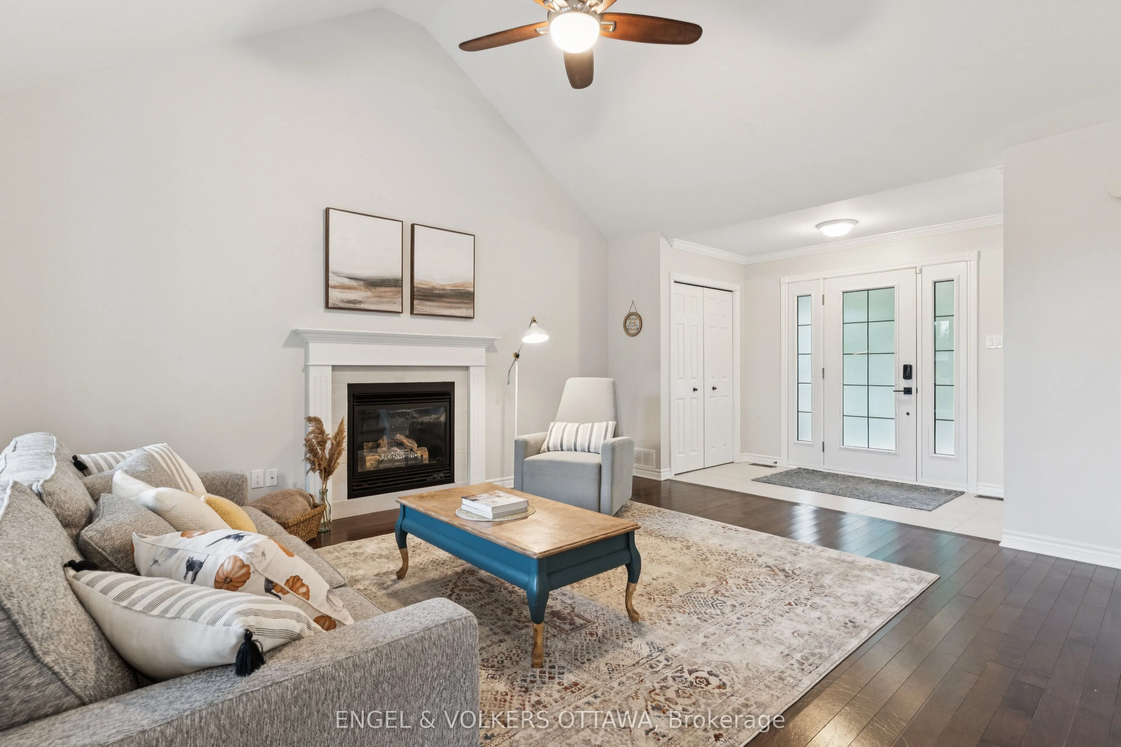 161 Des Pins Street