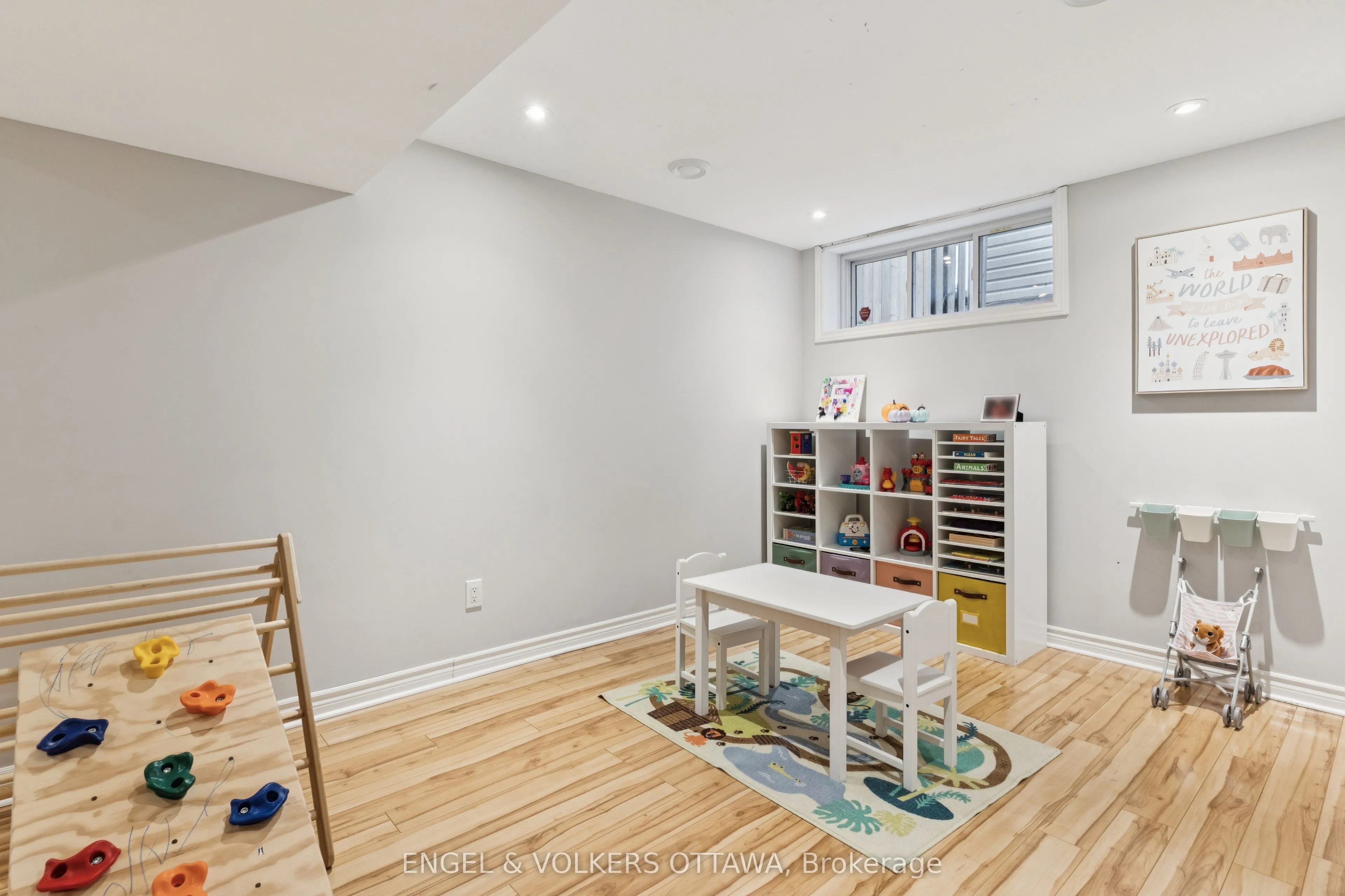 161 Des Pins Street