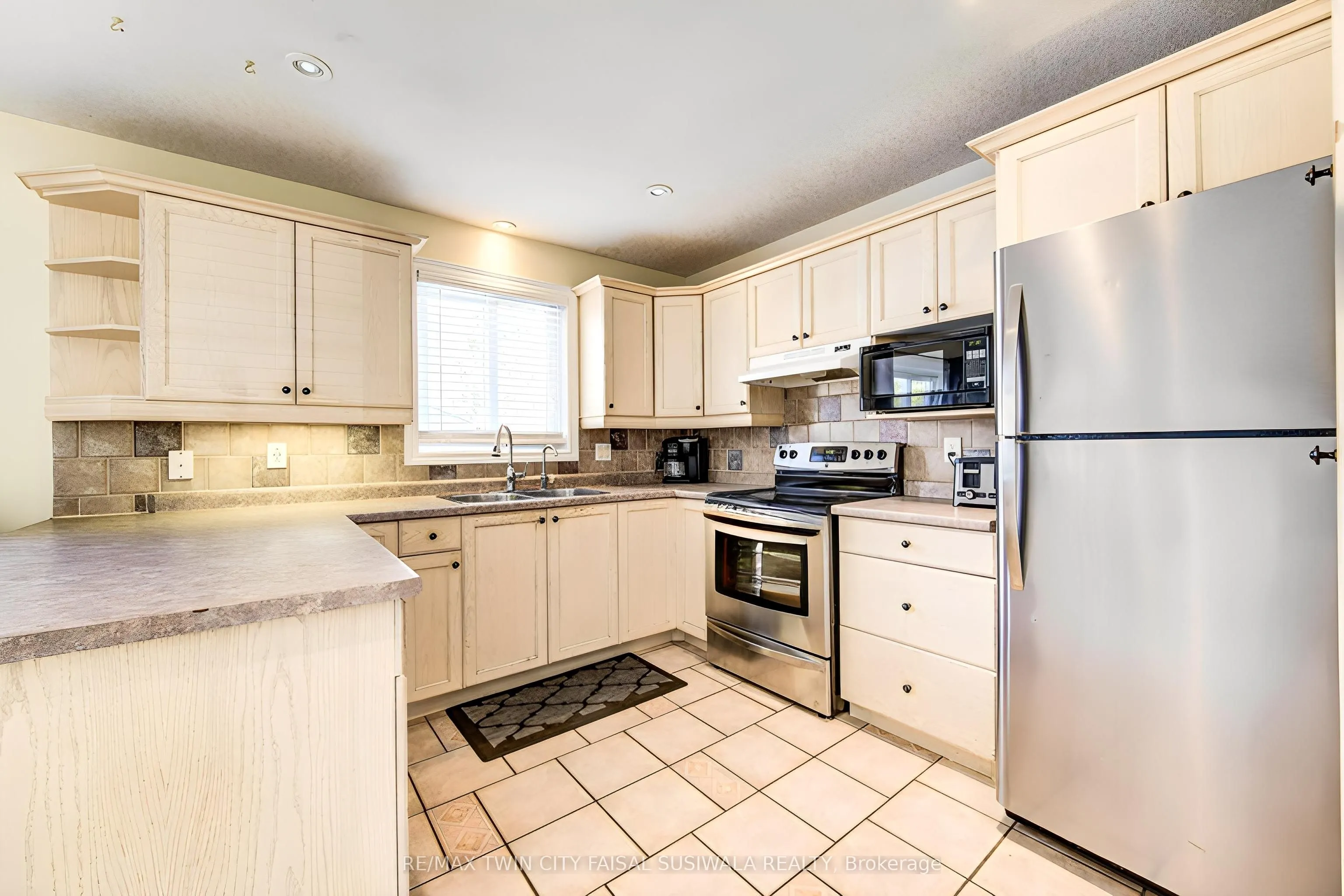 181 Harwood Road