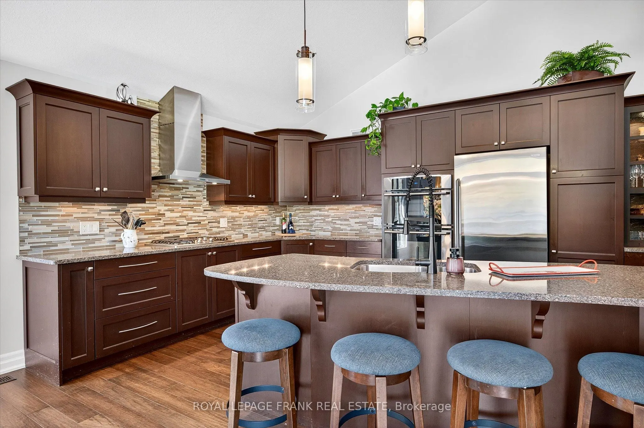633 Carveth Drive