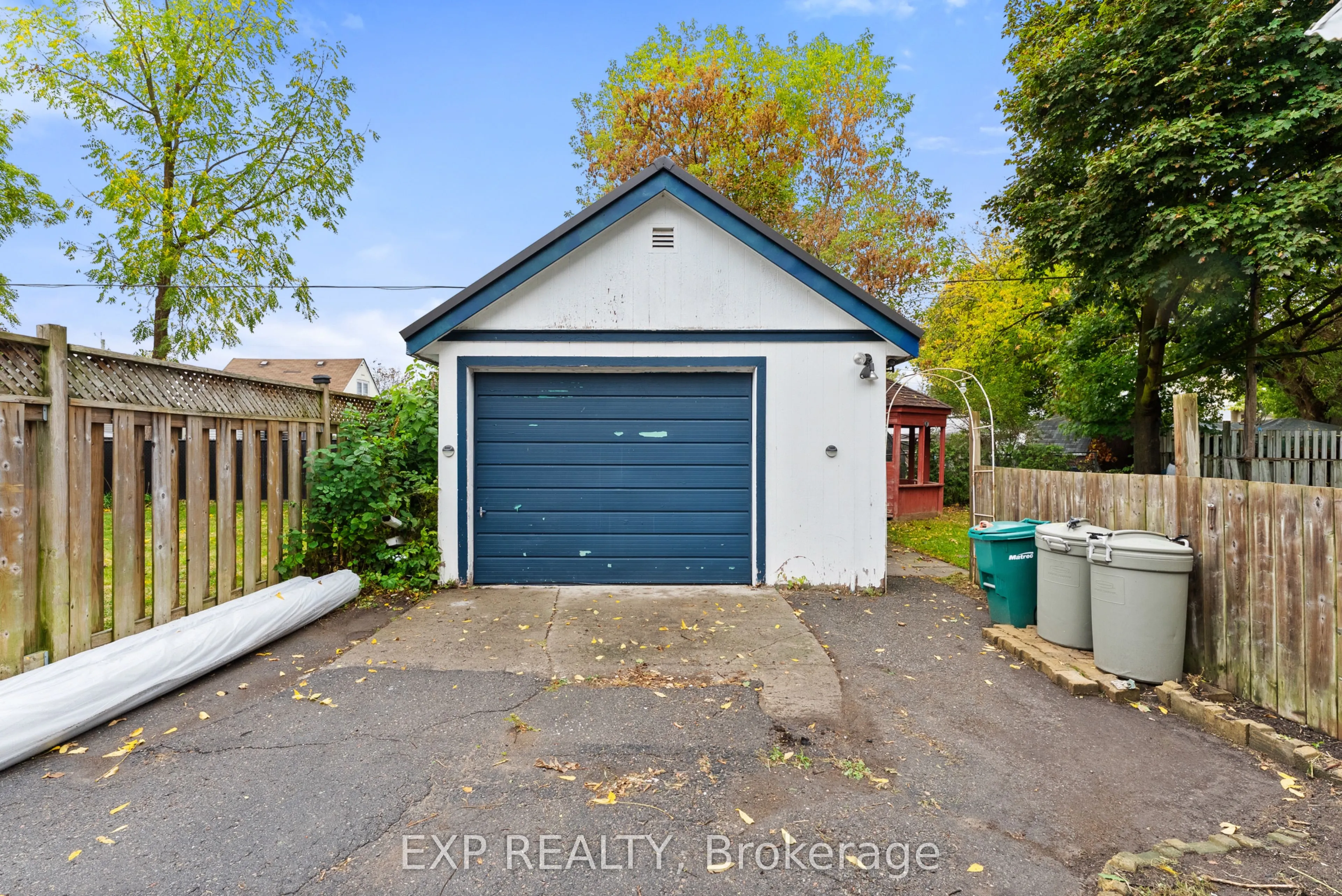 138 Byron Street