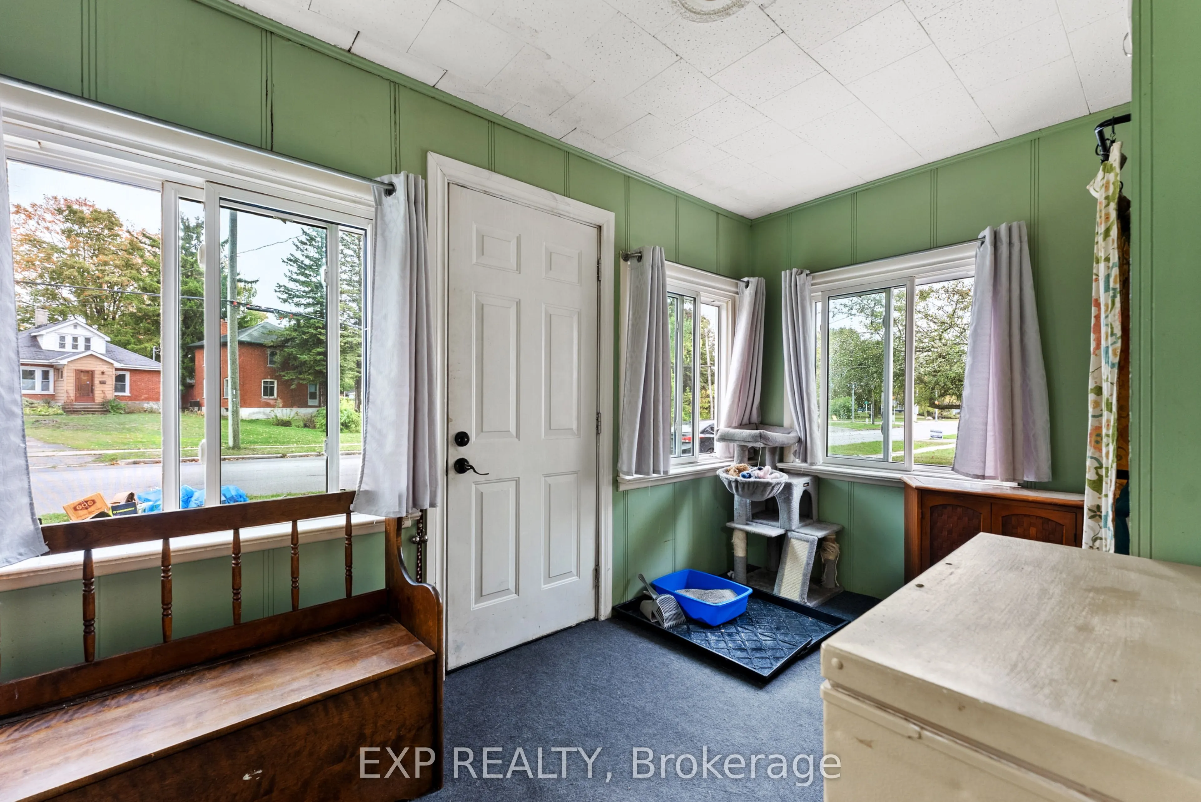 138 Byron Street