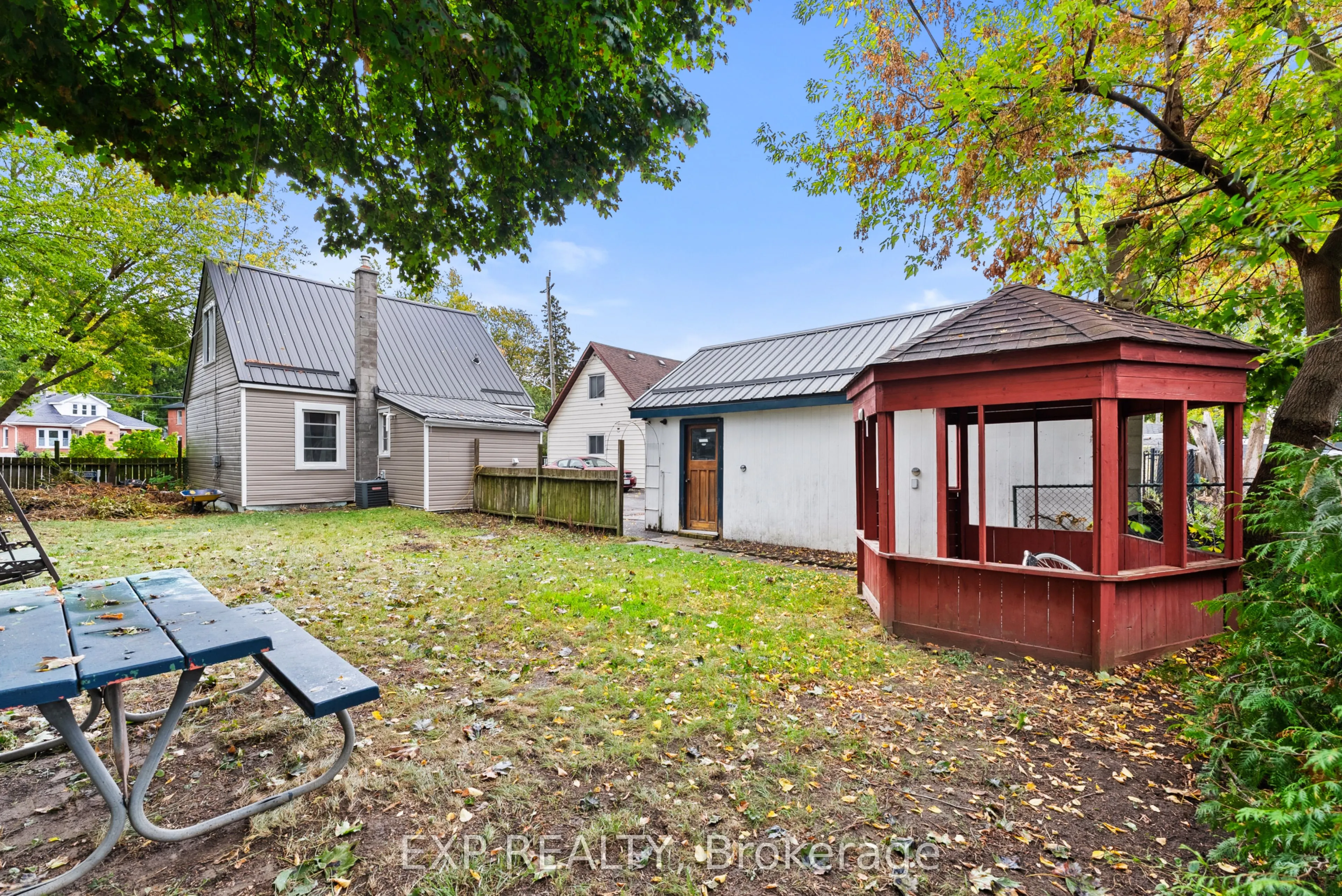 138 Byron Street