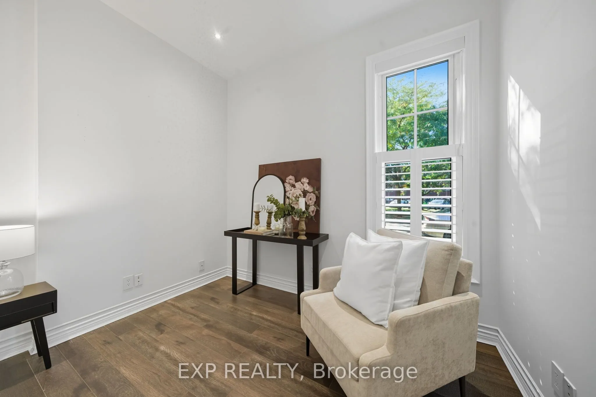 136 Hibernia Street, #102