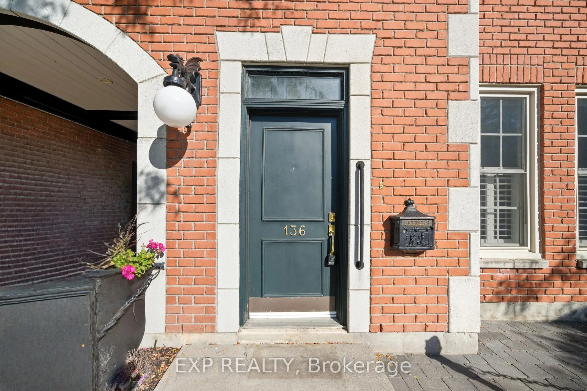 136 Hibernia Street, #102