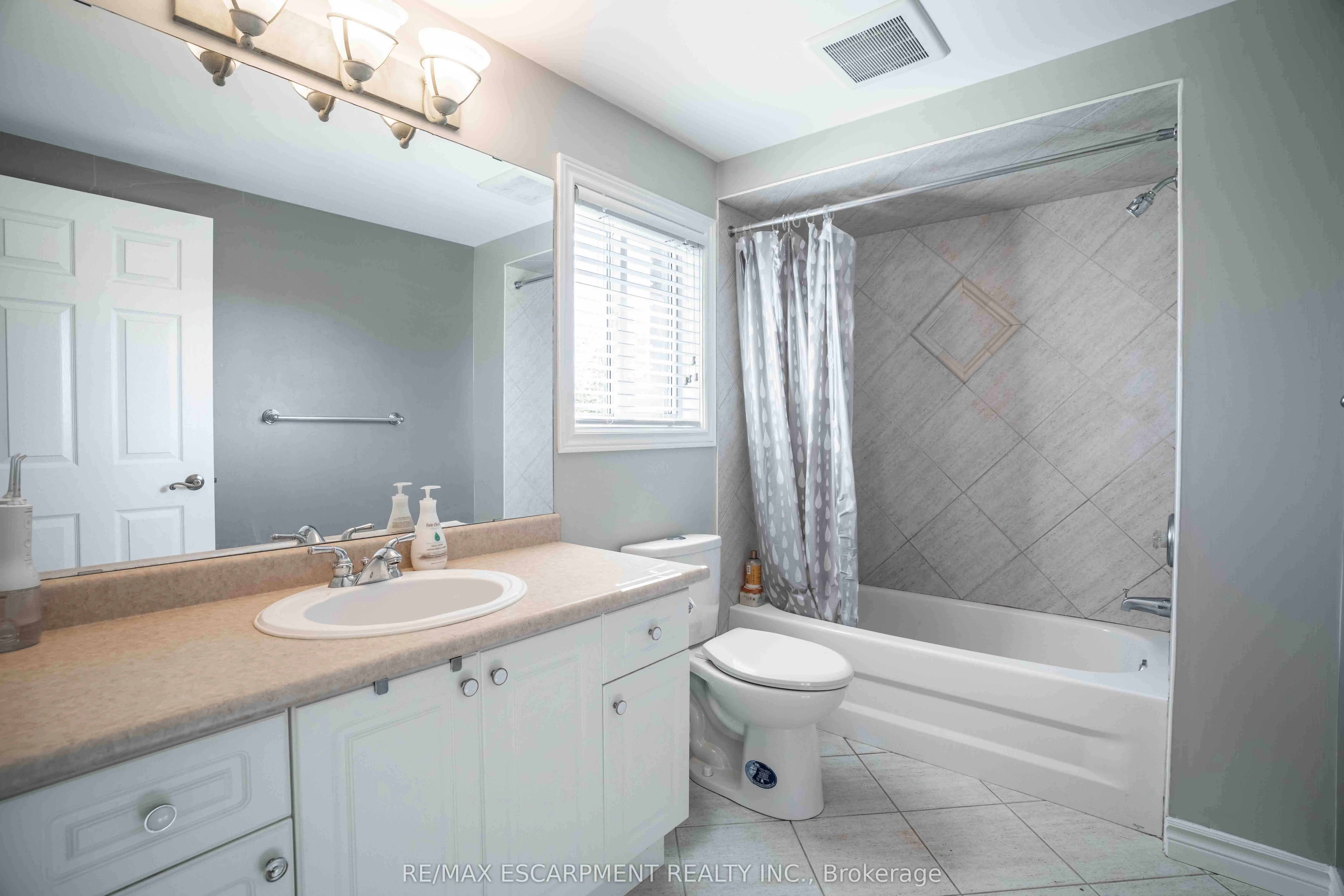 441 Crerar Drive