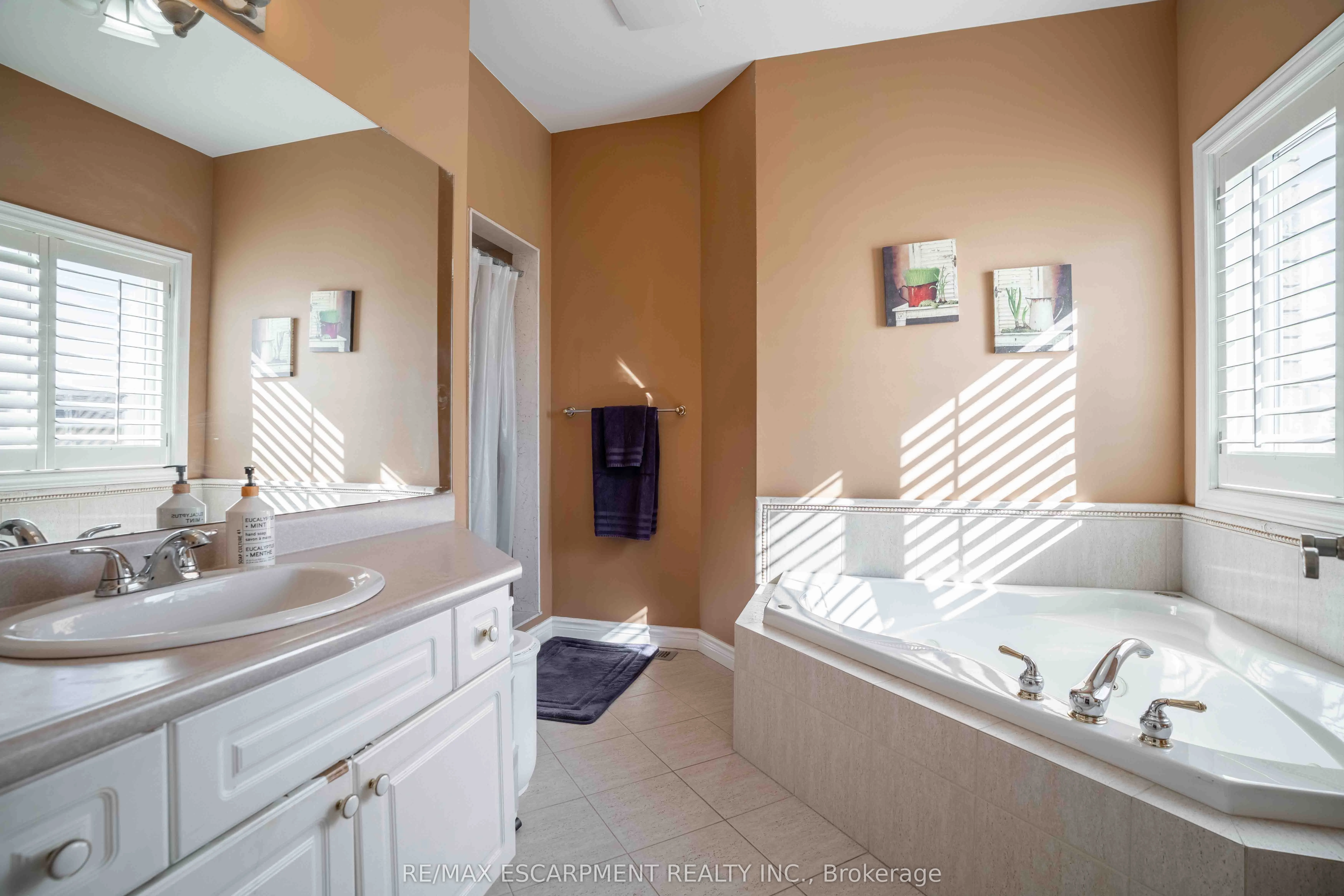 441 Crerar Drive