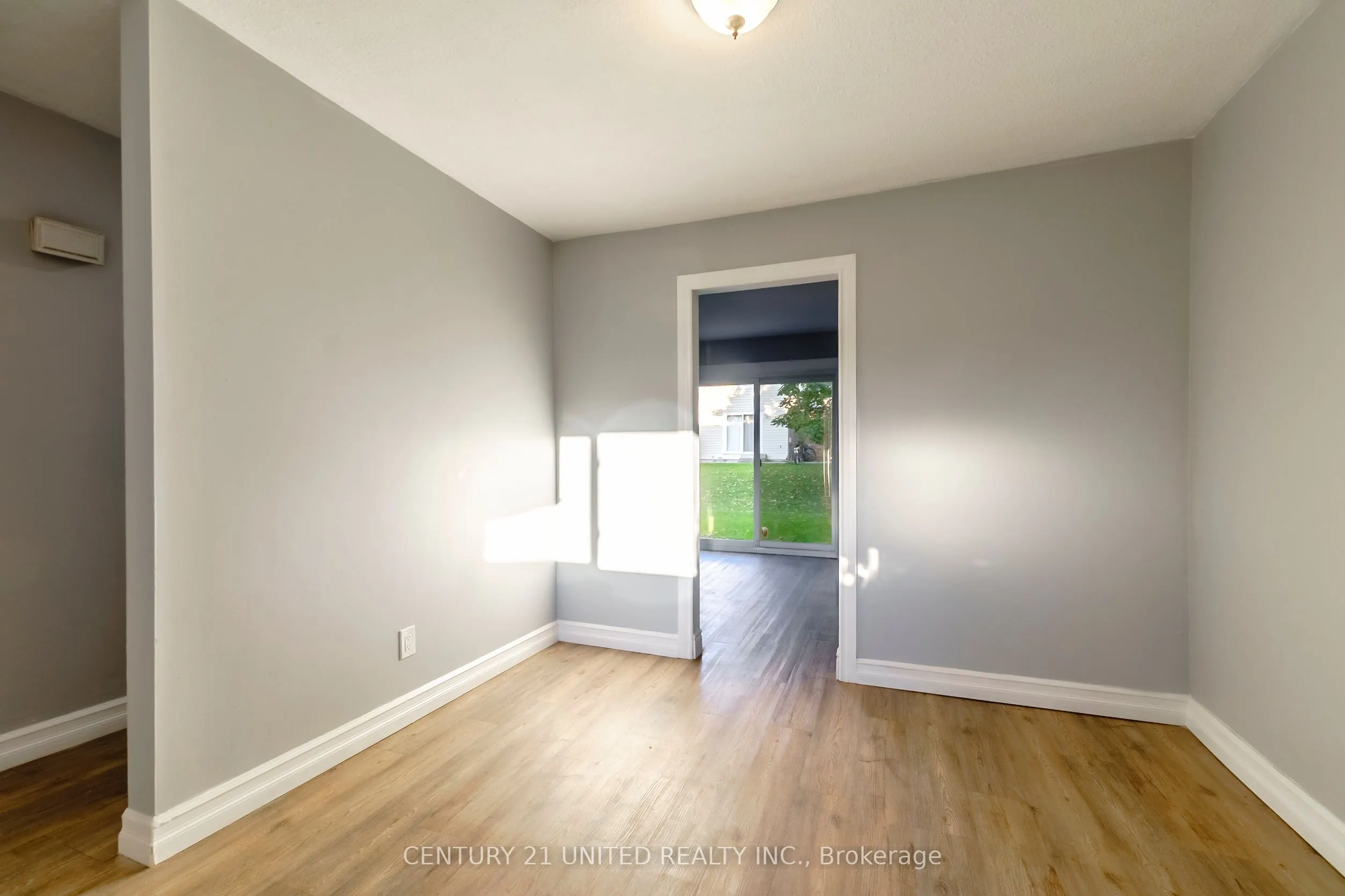996 Sydenham Road, #61