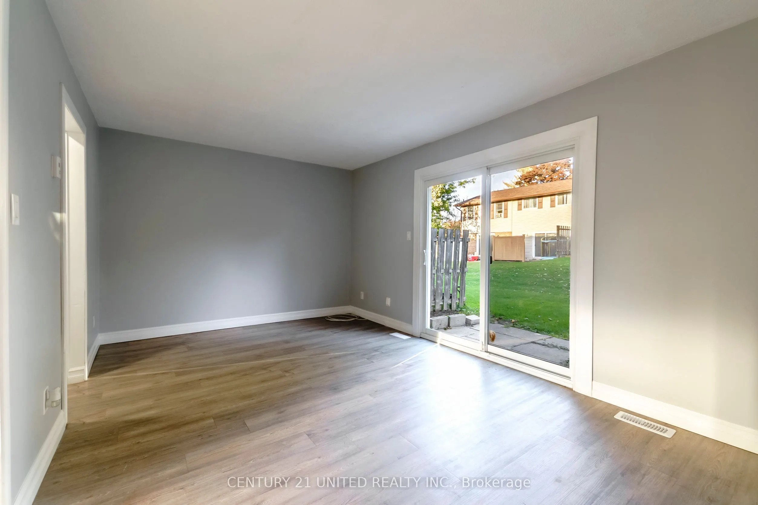 996 Sydenham Road, #61