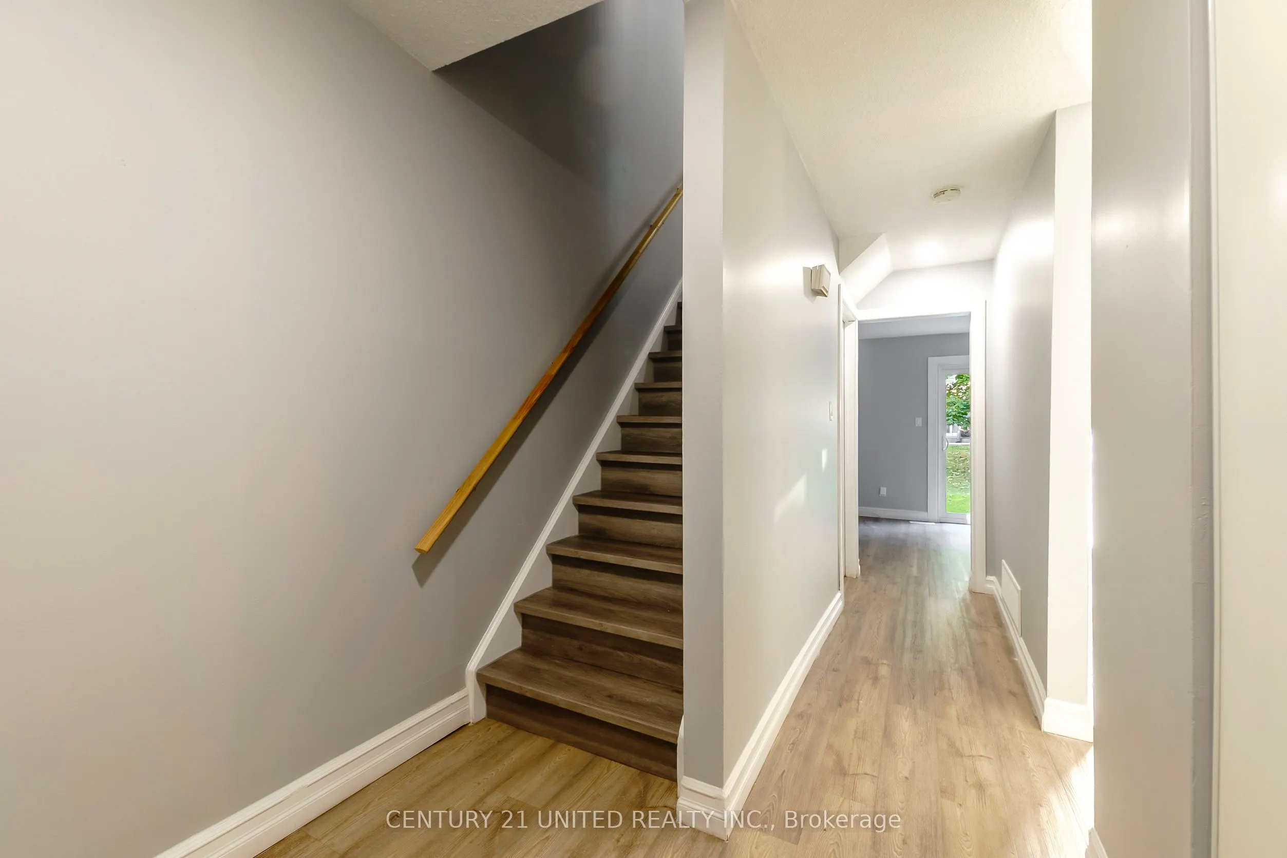 996 Sydenham Road, #61