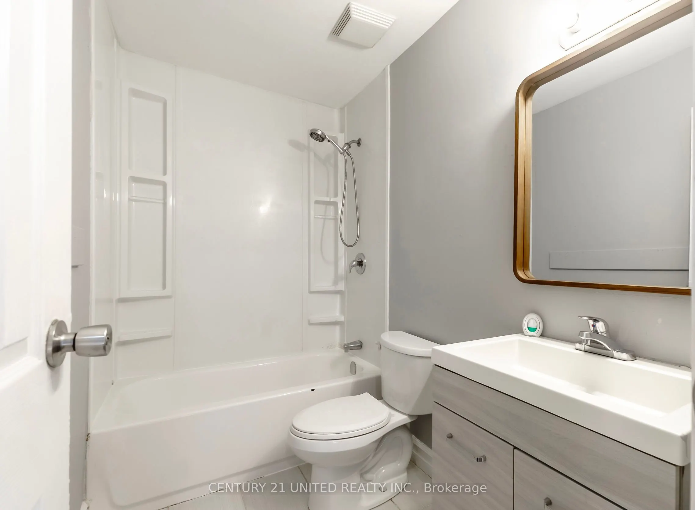 996 Sydenham Road, #61