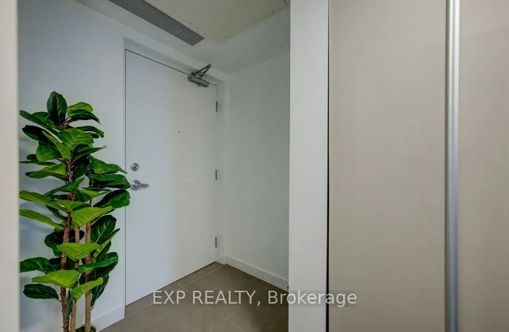 250 Albert Street, #12