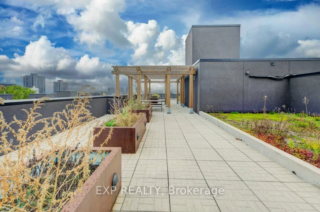 250 Albert Street, #12