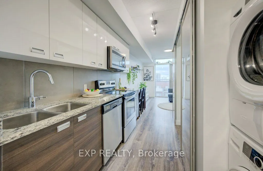 250 Albert Street, #12