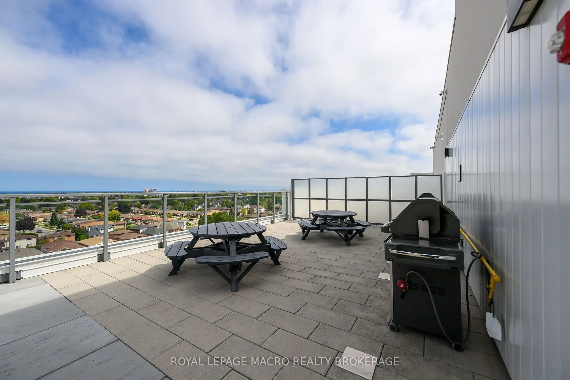 121 Highway 8, #301