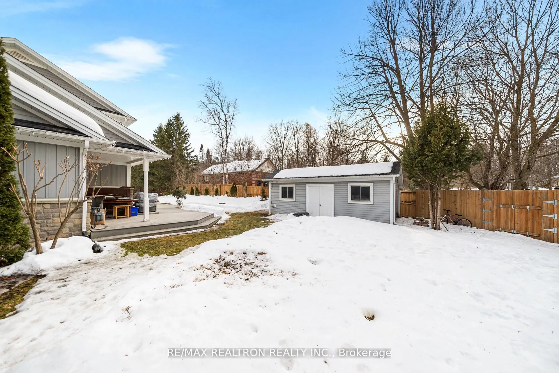 100 Birch Grove