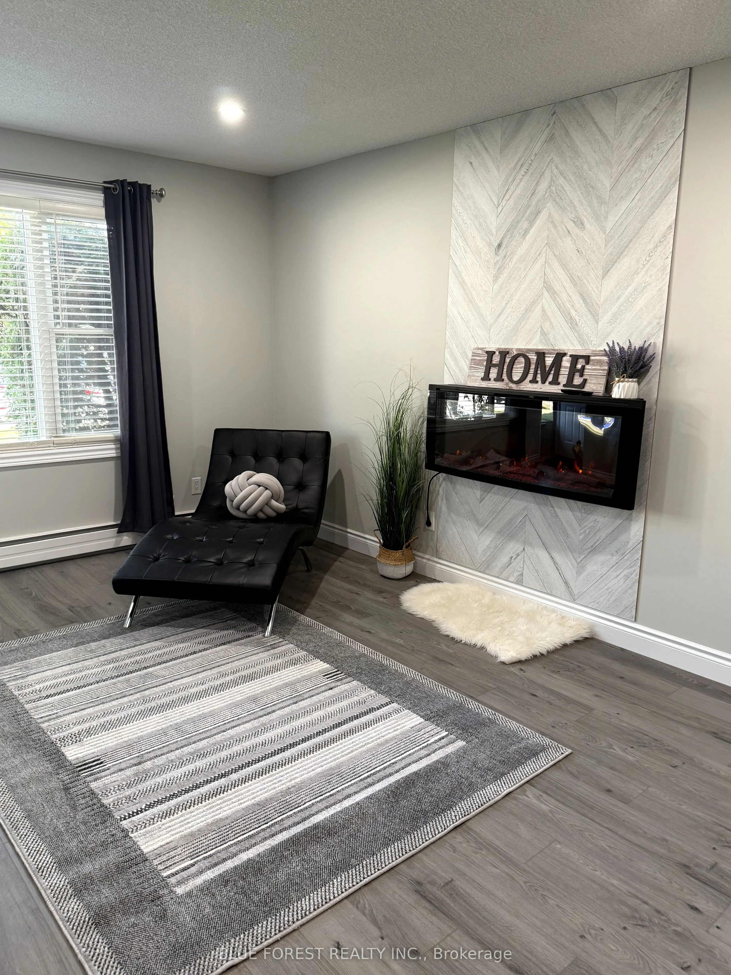 991 Notre Dame Drive, #30