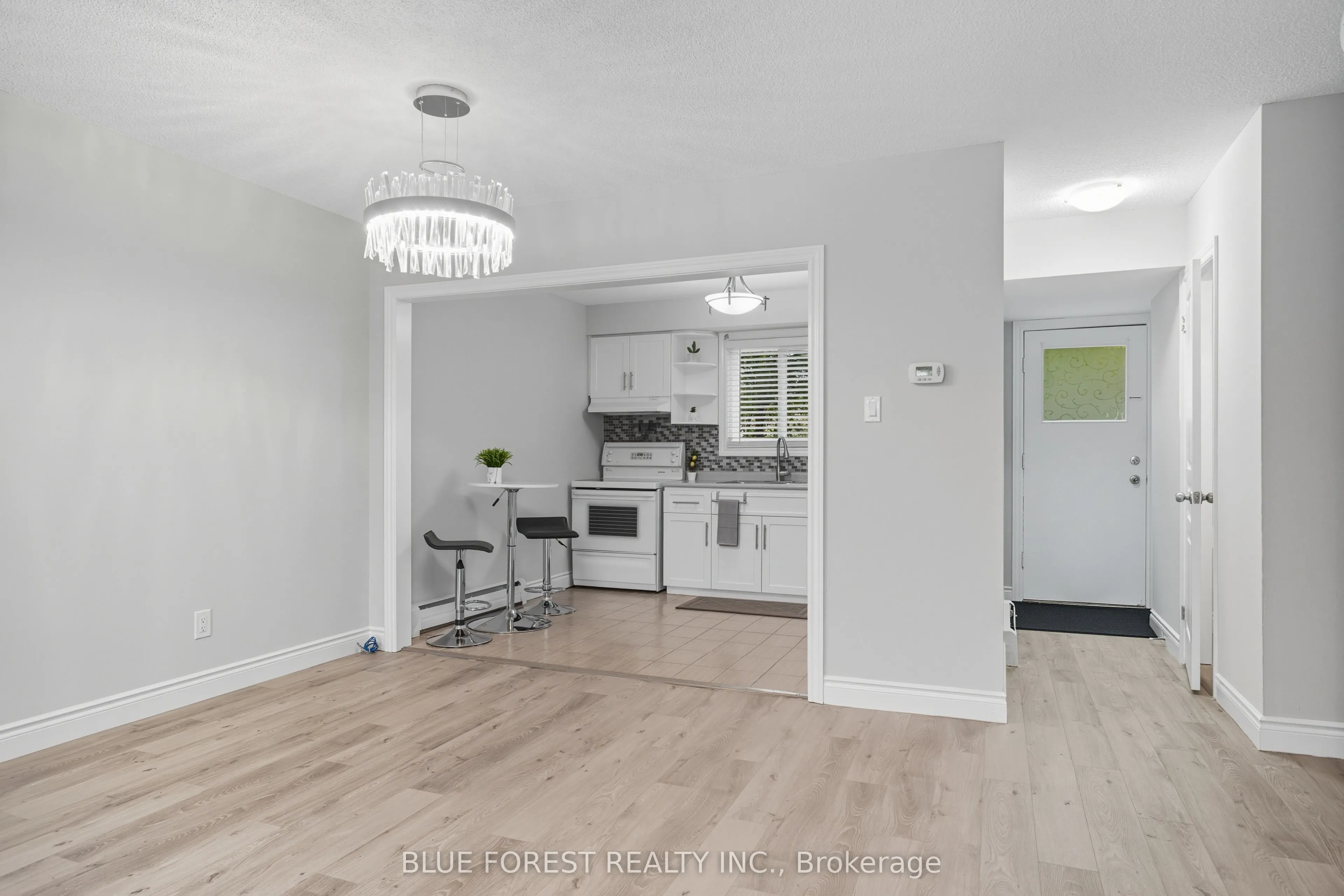991 Notre Dame Drive, #30
