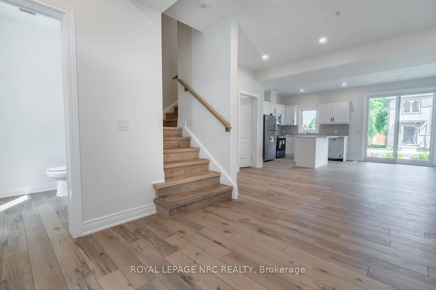 121A Moffatt Street, #15