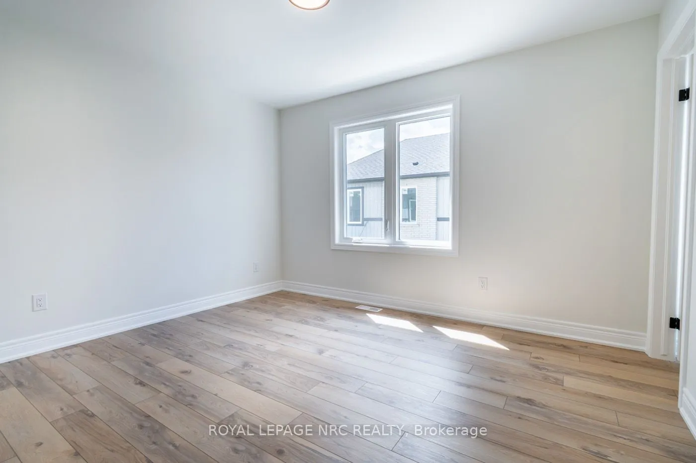 121A Moffatt Street, #15
