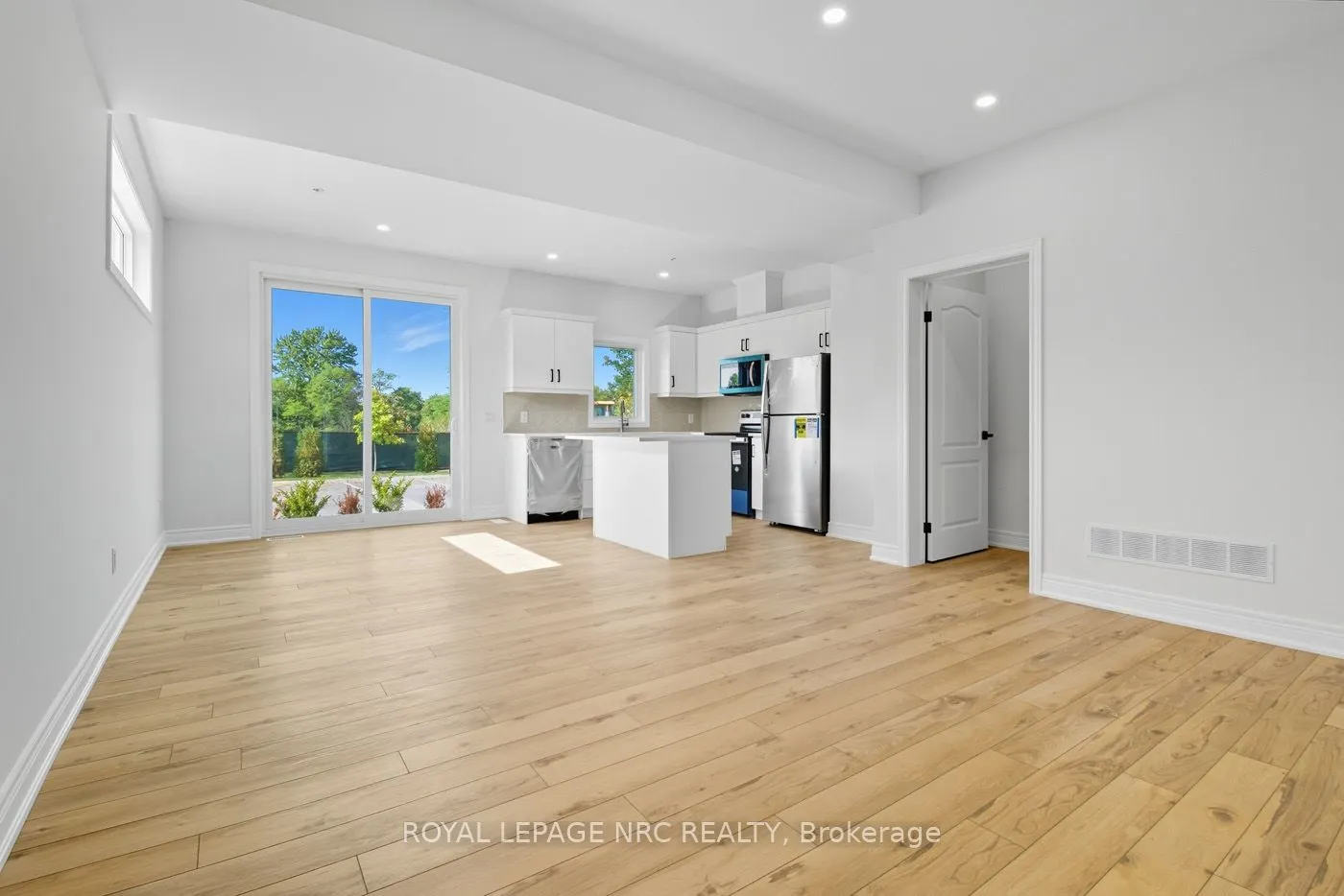 121A Moffatt Street, #13