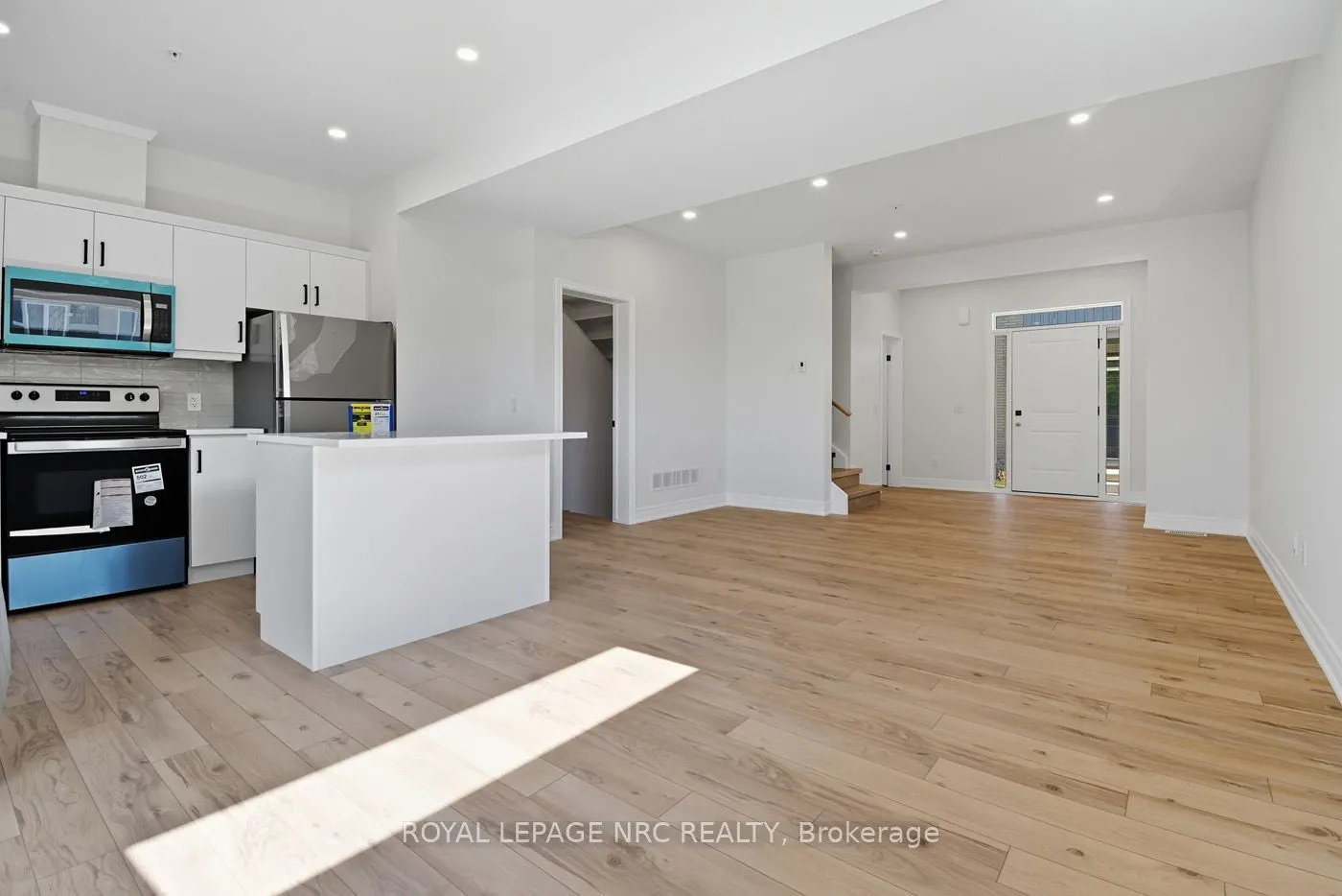 121A Moffatt Street, #13