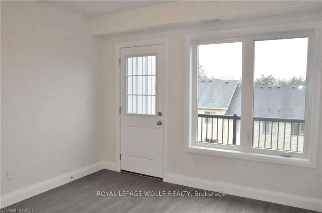 160 Rochefort Street, #D3