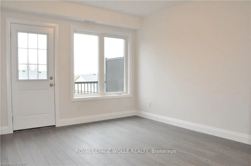 160 Rochefort Street, #D3