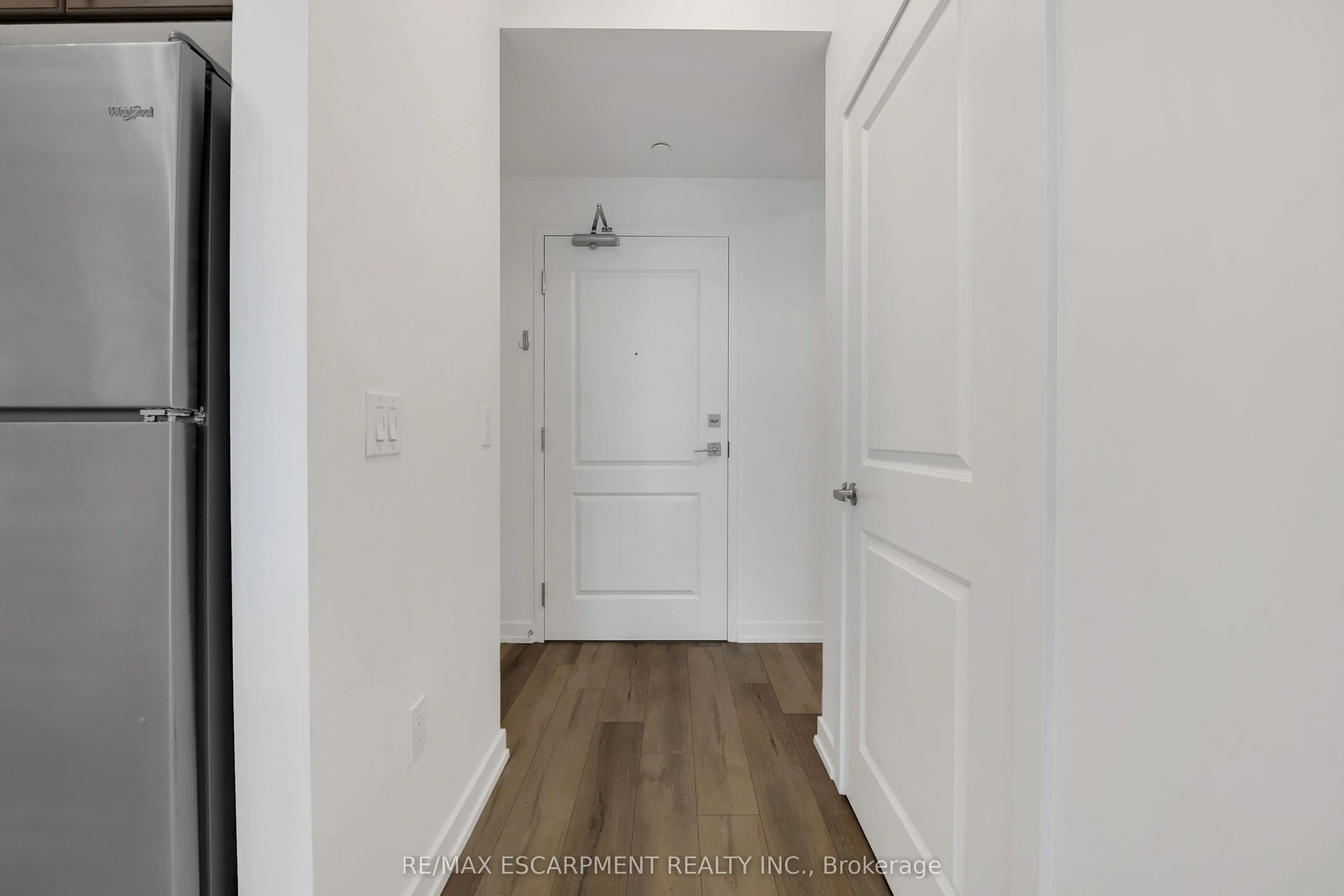 5055 Greenlane Road, #101