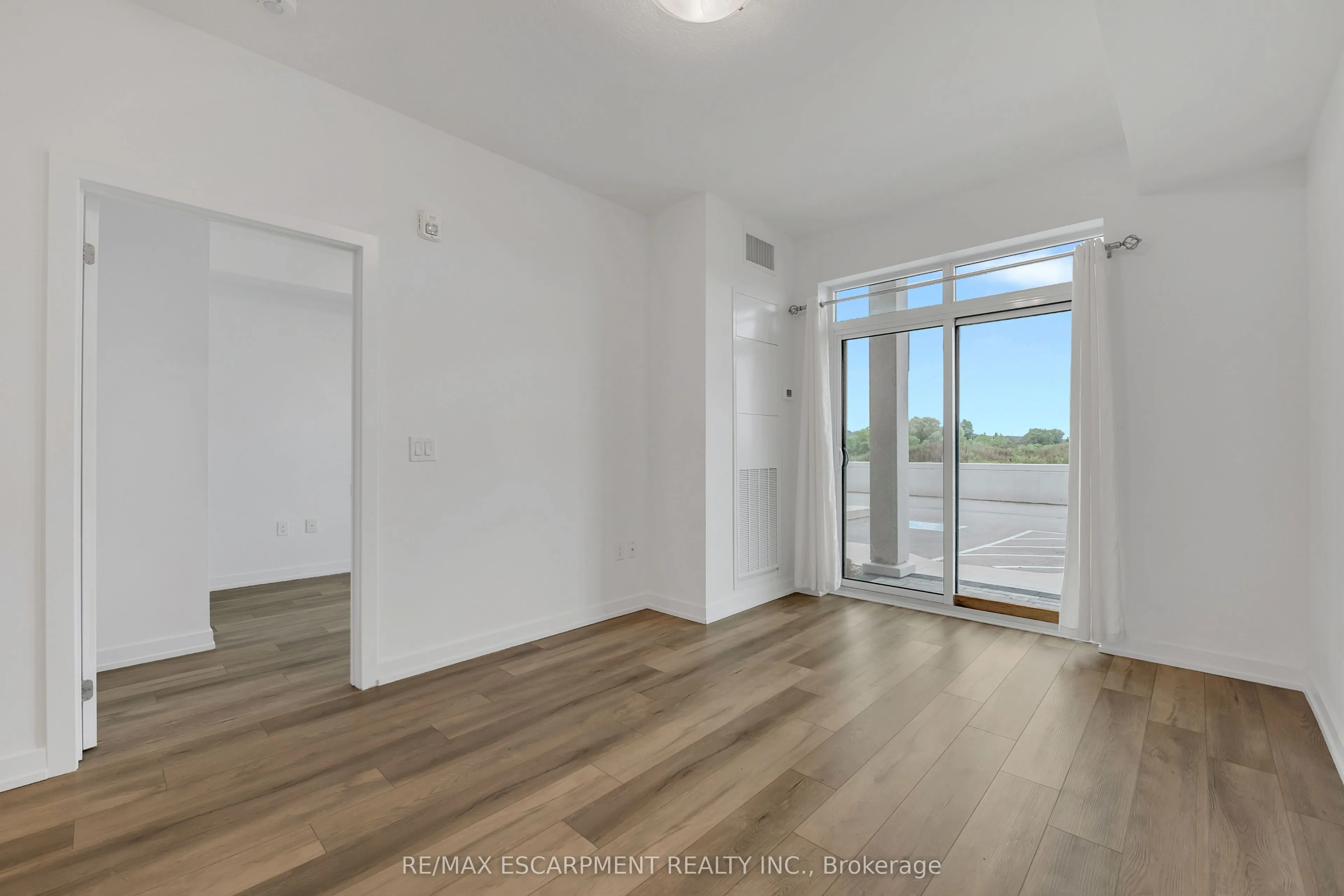 5055 Greenlane Road, #101