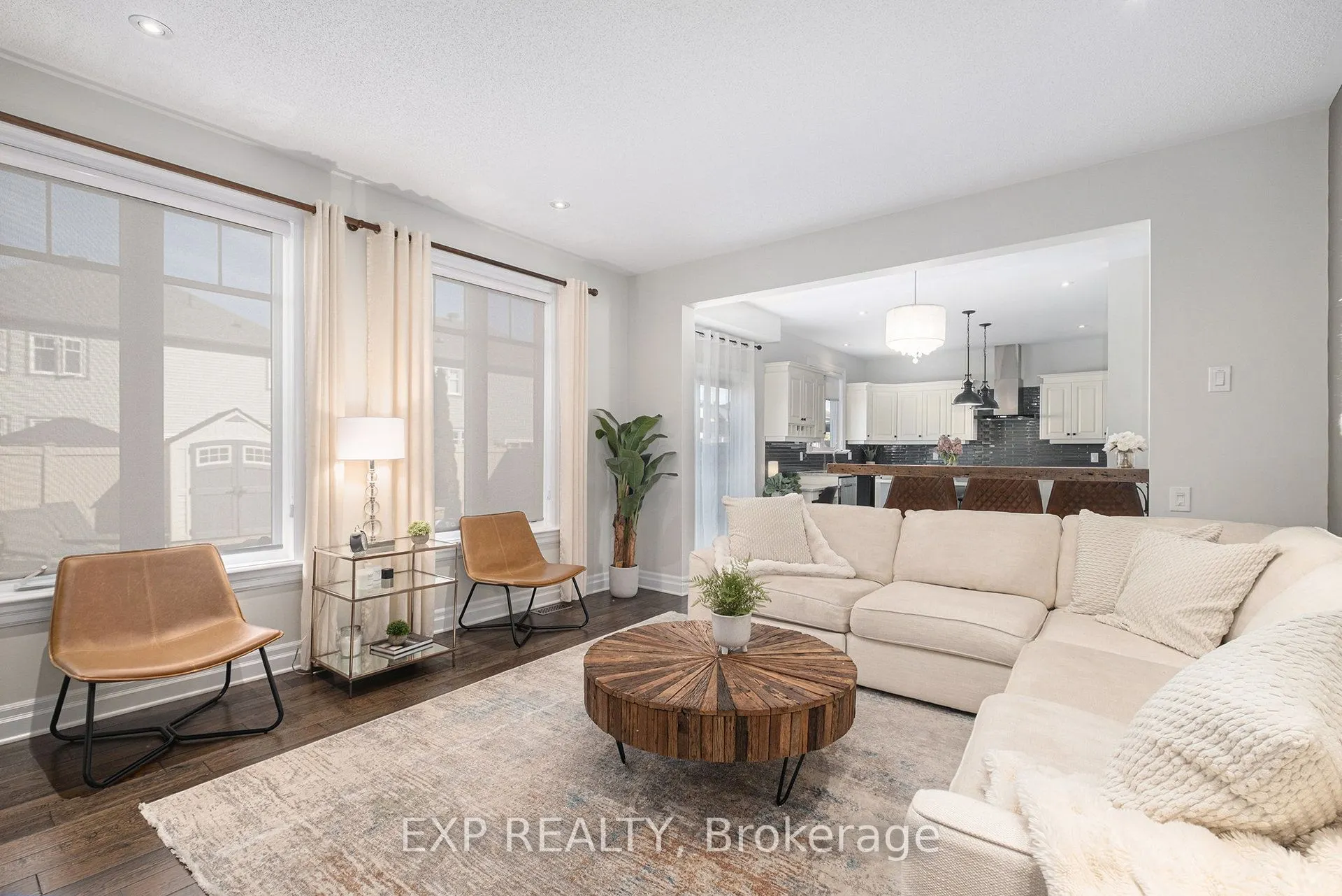 386 Andalusian Crescent