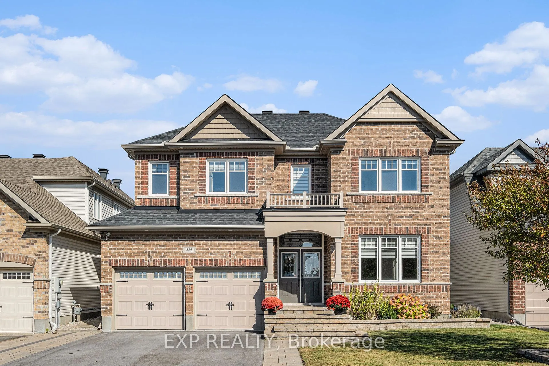 386 Andalusian Crescent
