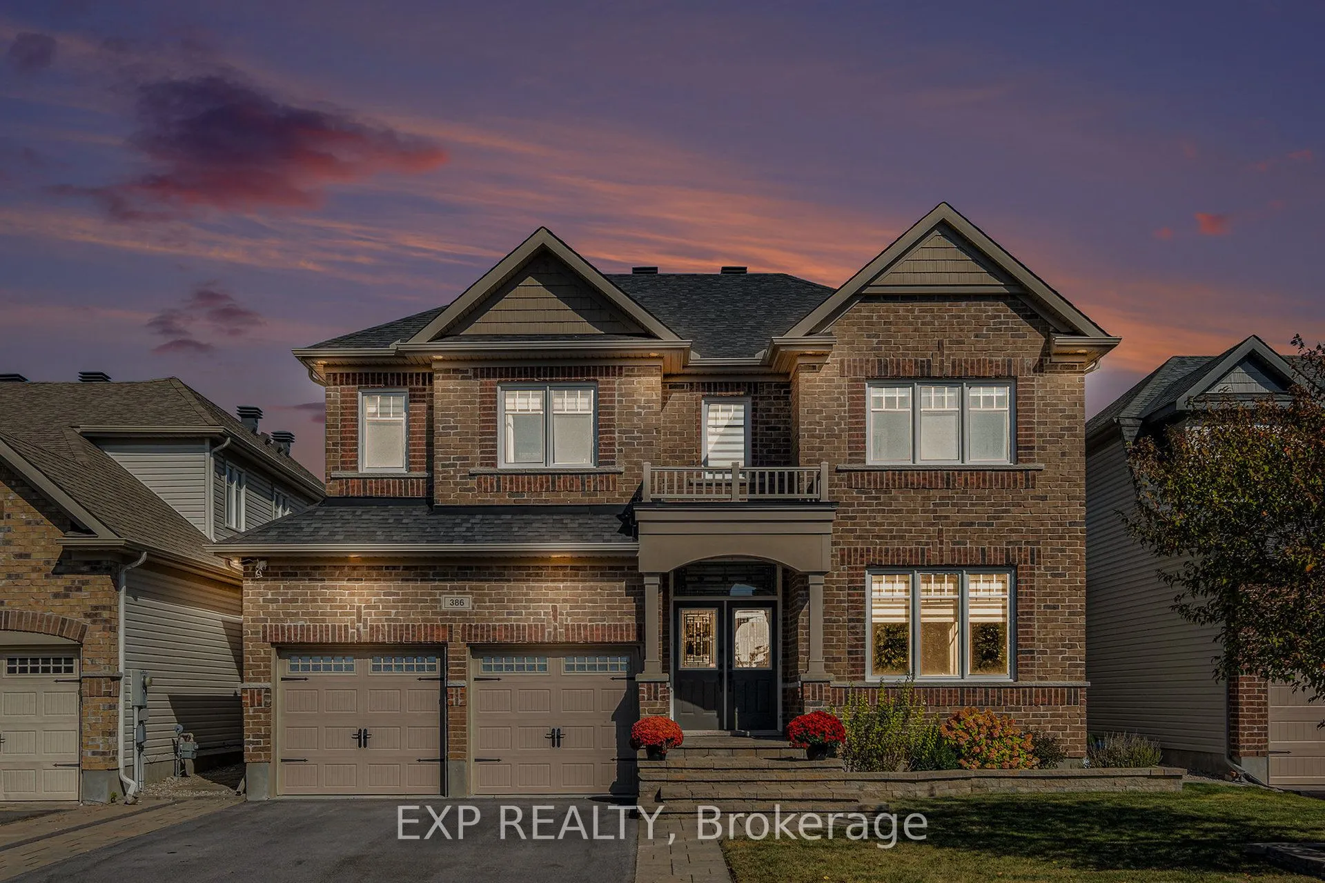 386 Andalusian Crescent