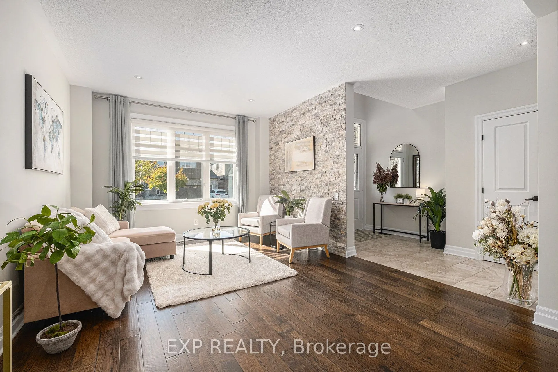 386 Andalusian Crescent