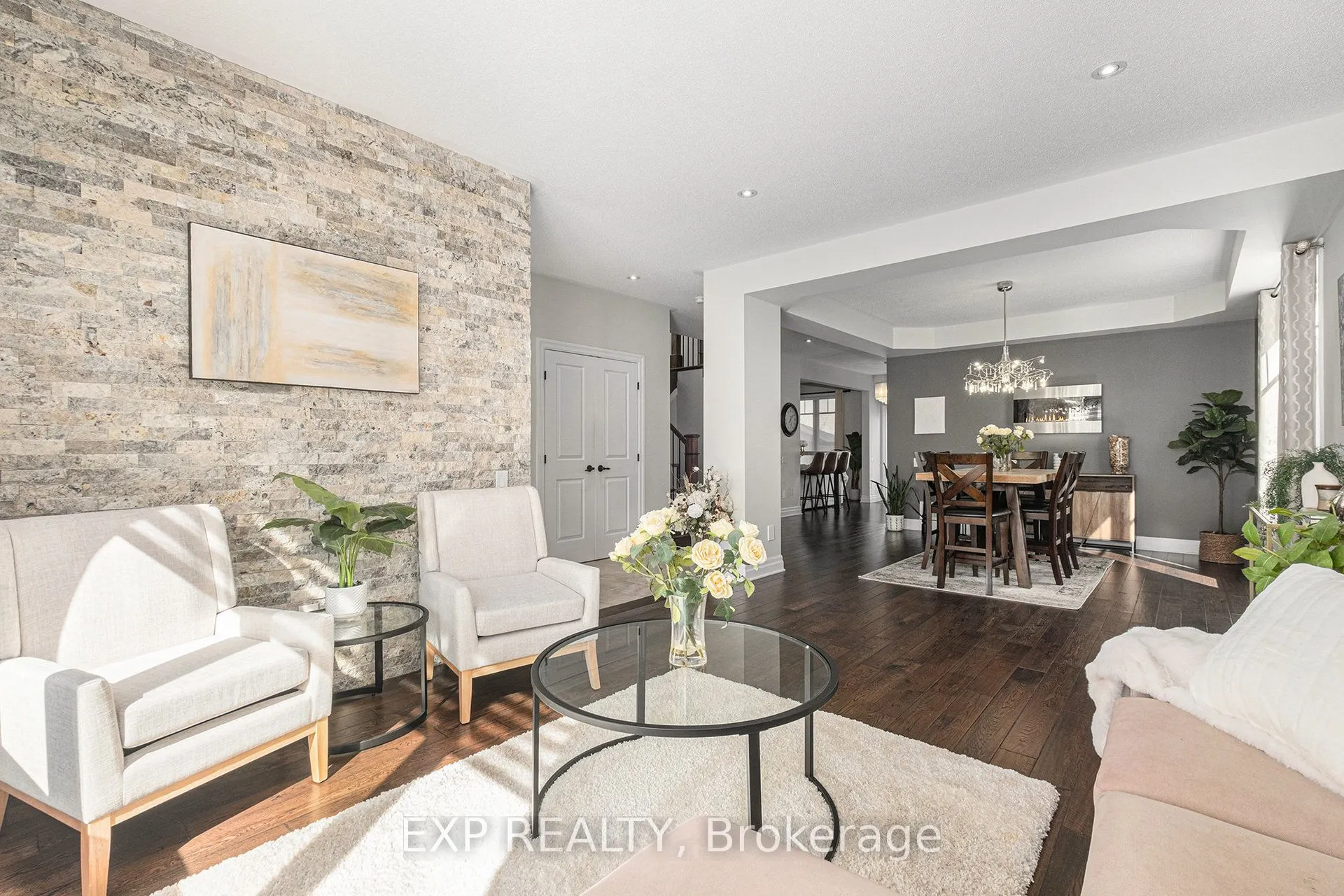 386 Andalusian Crescent