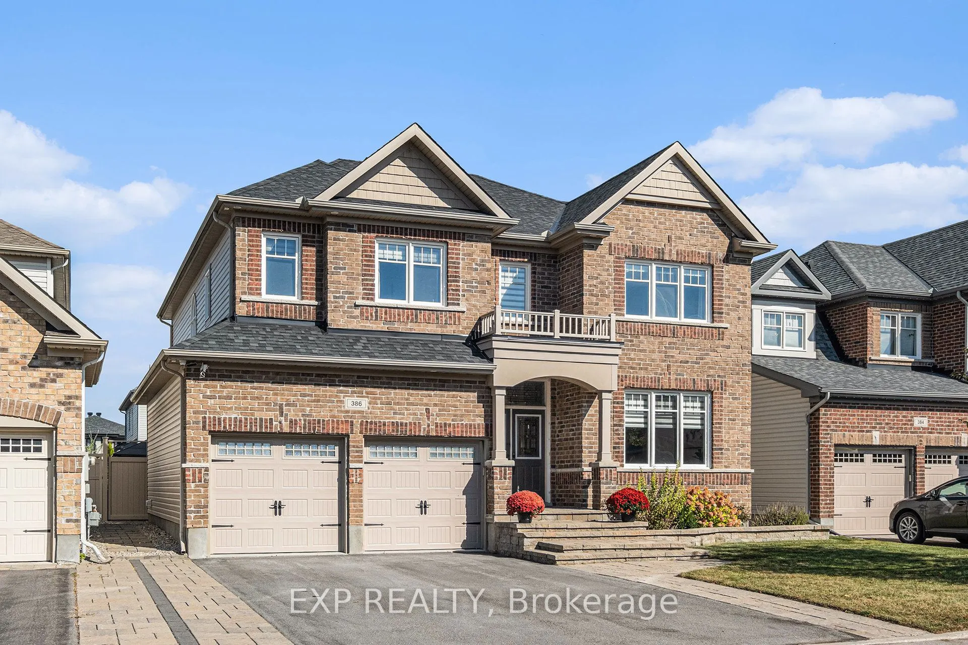 386 Andalusian Crescent