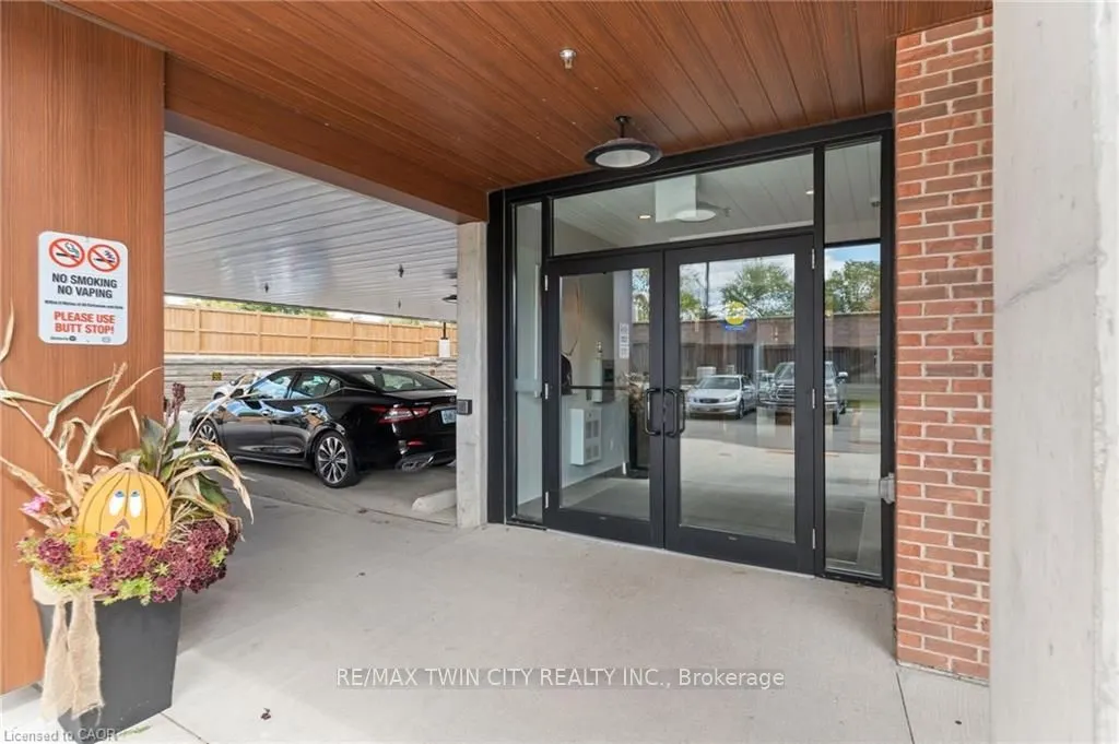 88 Gibson Street, #209