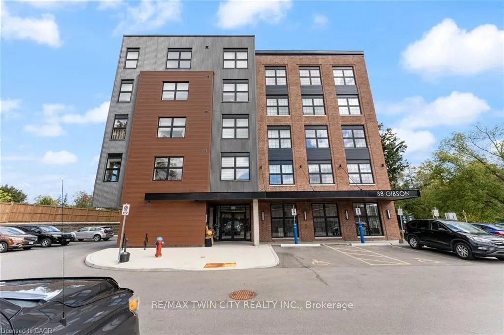 88 Gibson Street, #209