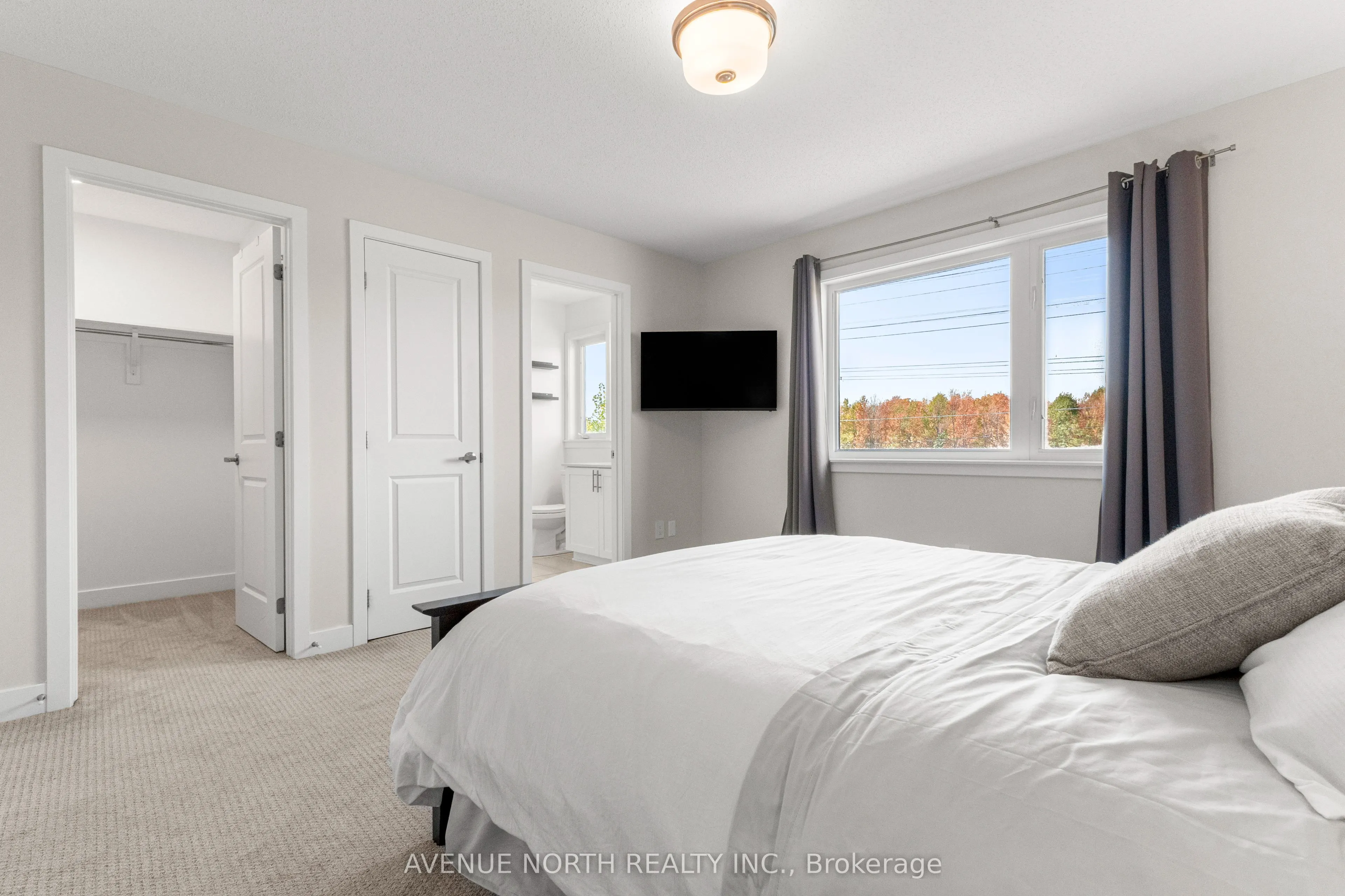 653 Putney Crescent