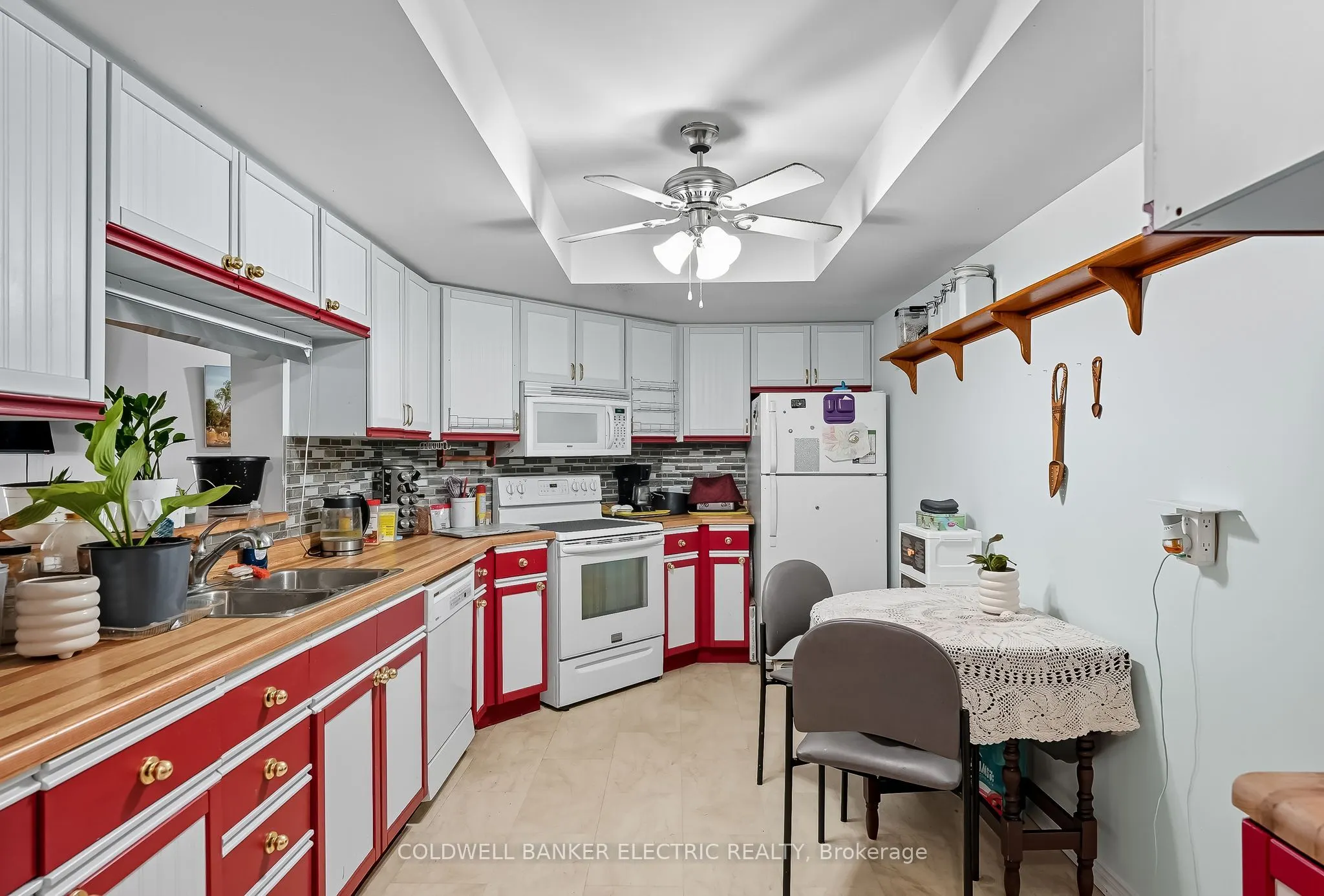 1 Heritage Way, #301
