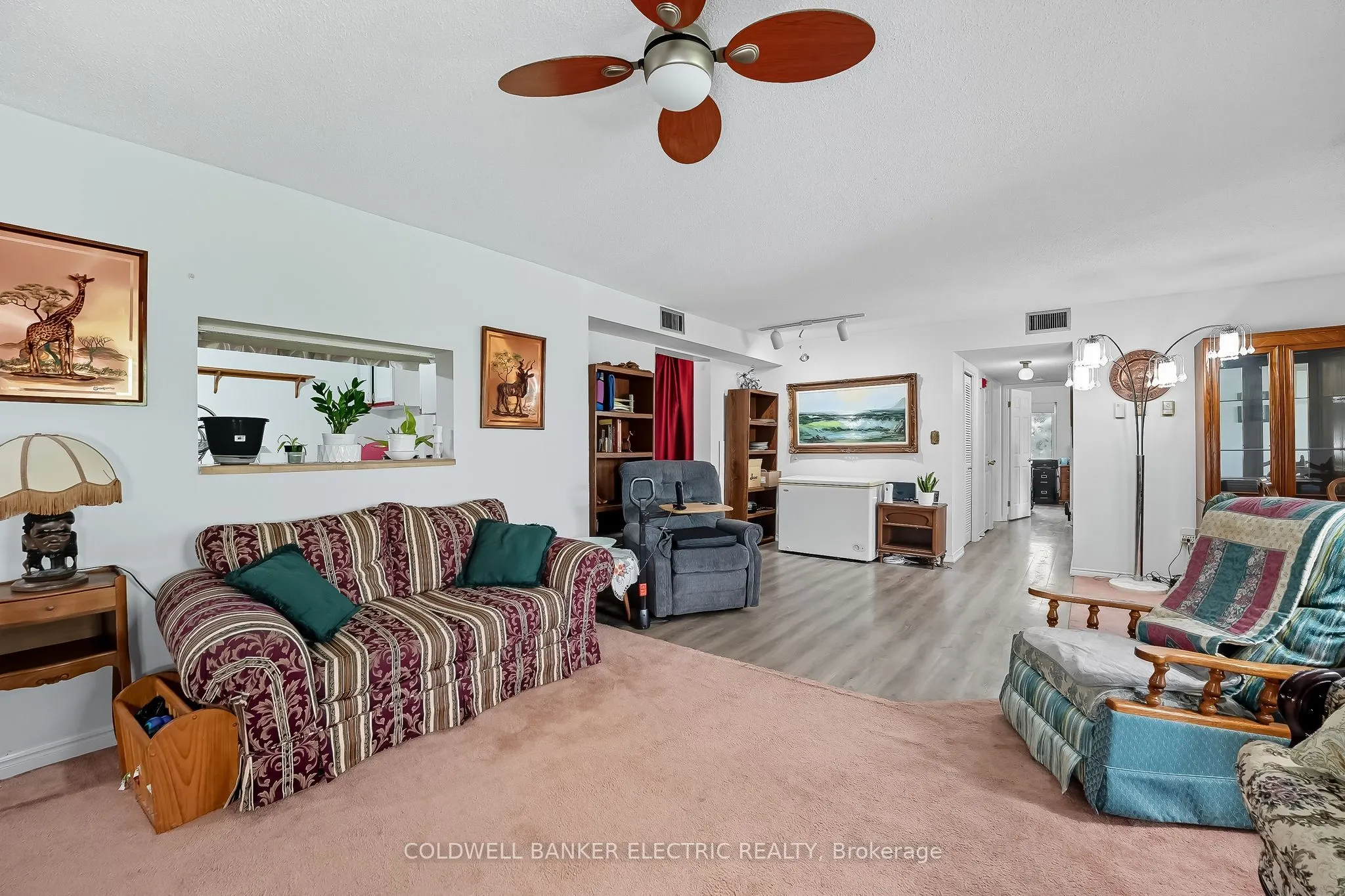 1 Heritage Way, #301