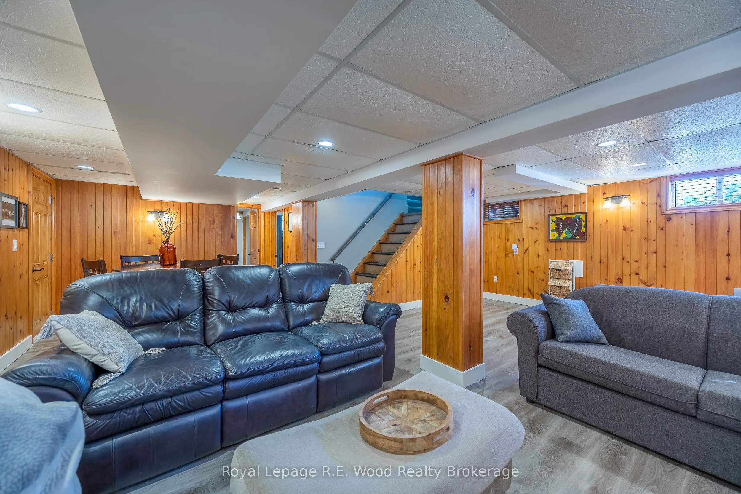 27 North Street W