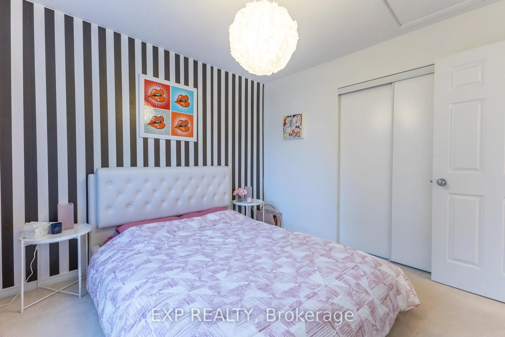 2341 Glandriel Crescent