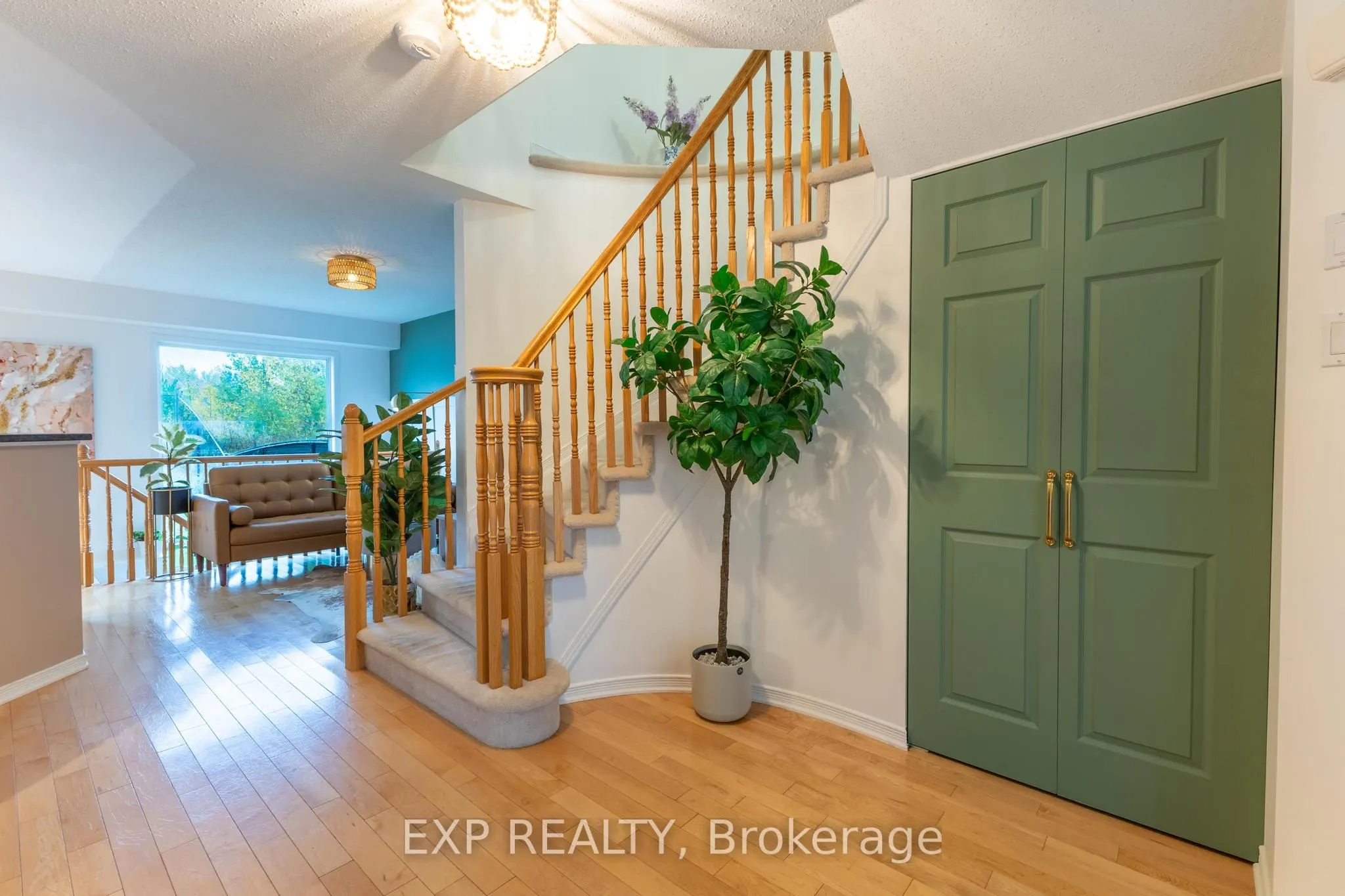 2341 Glandriel Crescent