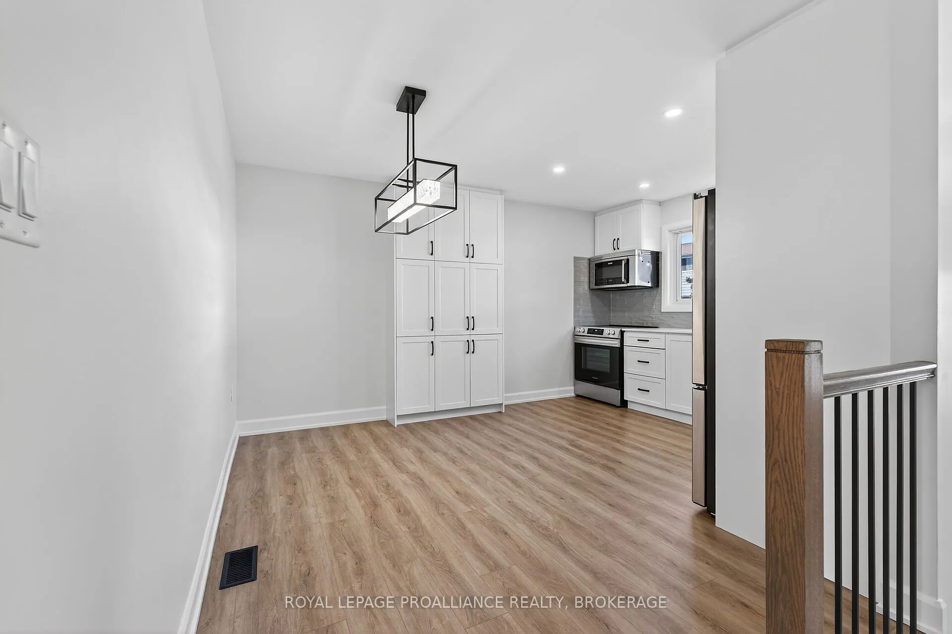 957 Oakview Avenue, #53