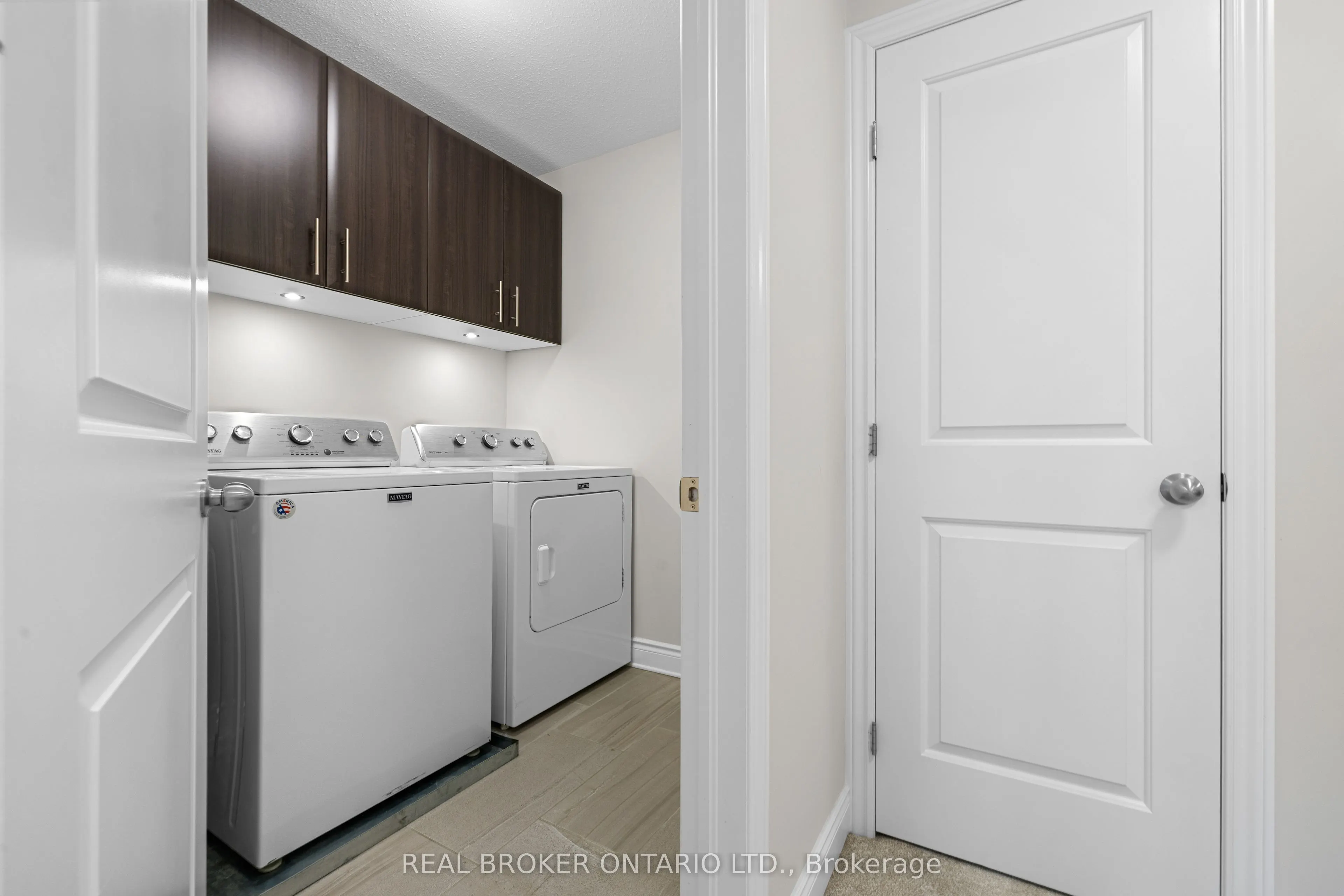103 Dulmage Crescent