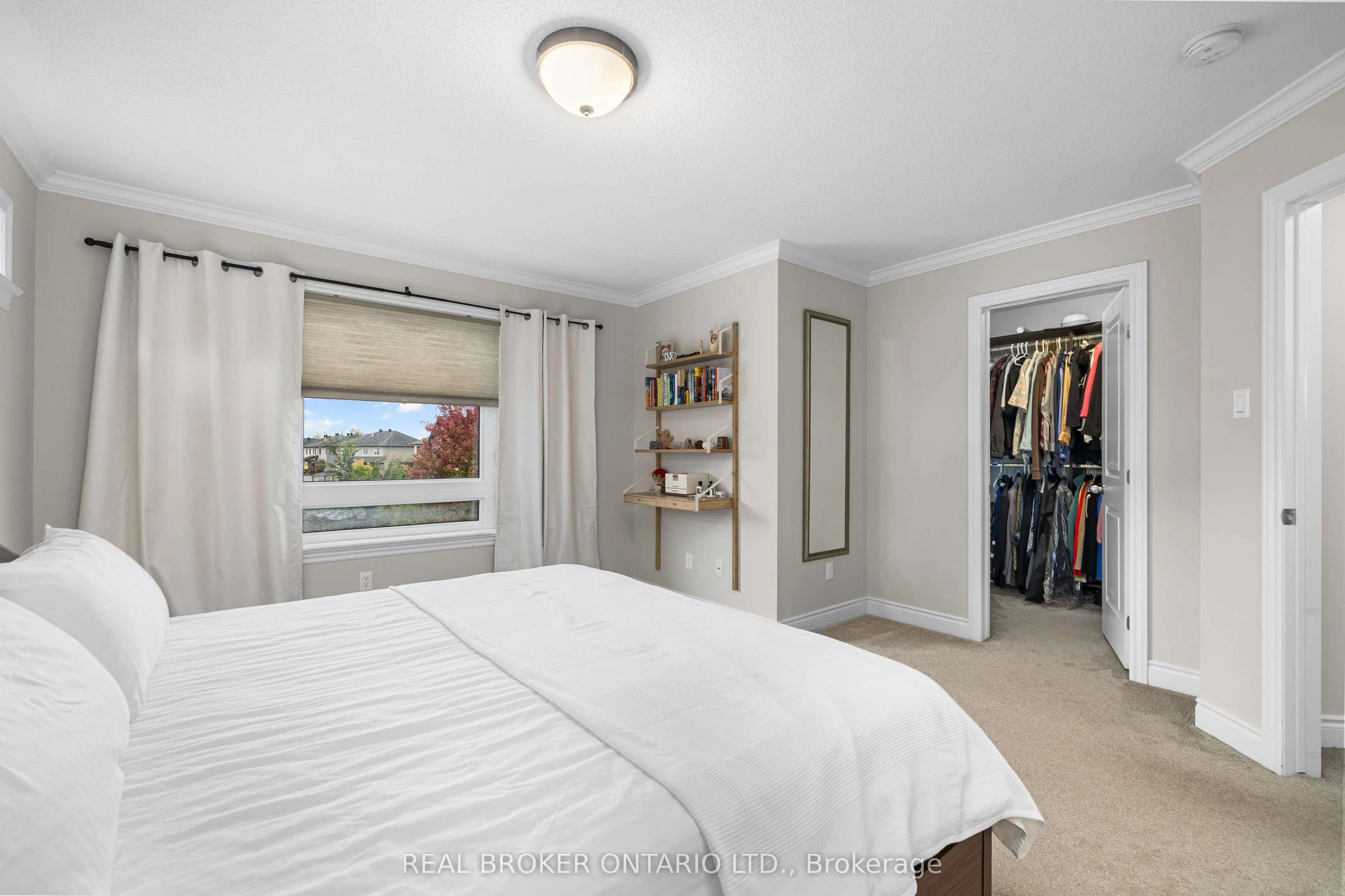 103 Dulmage Crescent