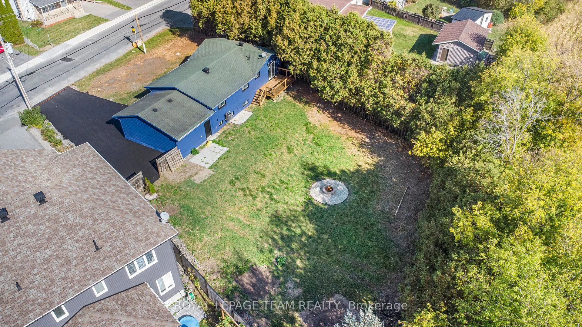 102 Laurier Street