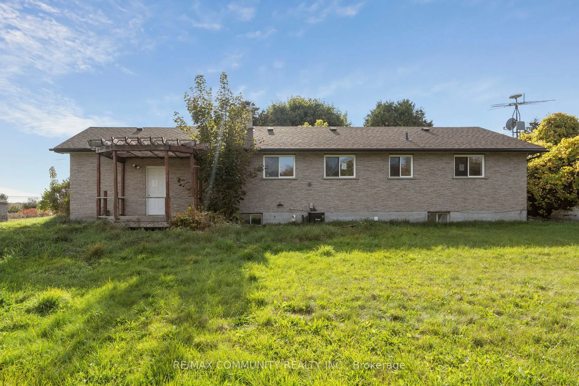 1718 Hwy 6