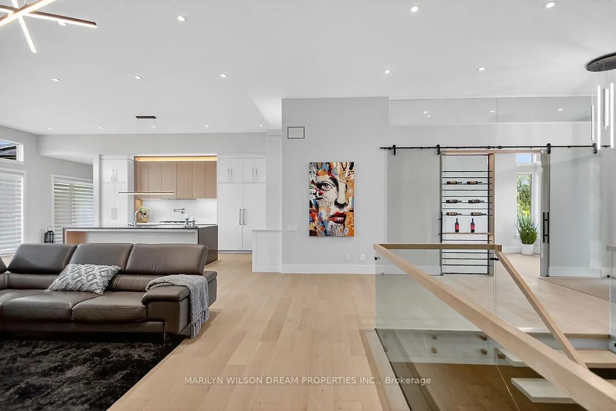 1070 Green Jacket Crescent